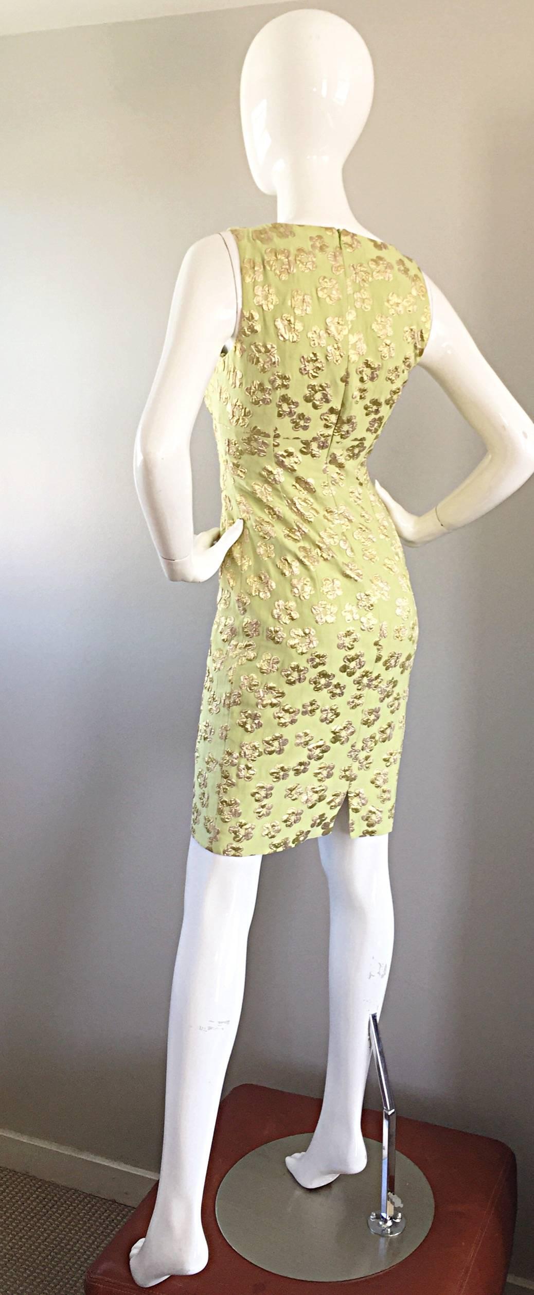 New Michael Kors Collection Mint Green + Gold Silk Plisse Flower Dress Size 2 In New Condition In San Diego, CA