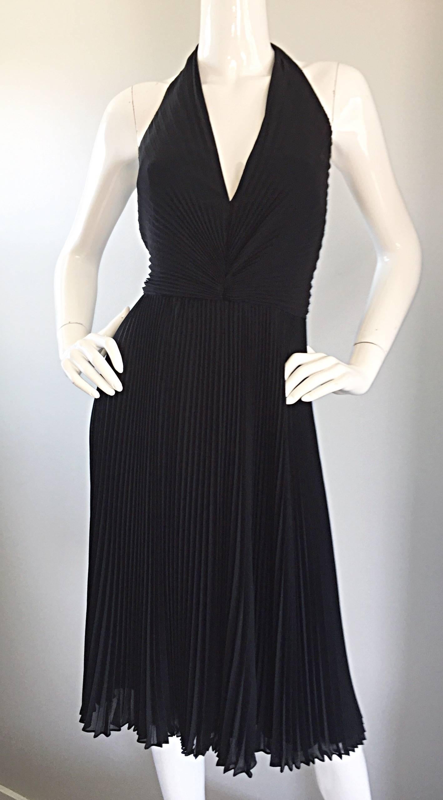 Women's Carmen Marc Valvo Black Silk Knife Pleated Size 10 Halter Silk 1990s 90s Dress 