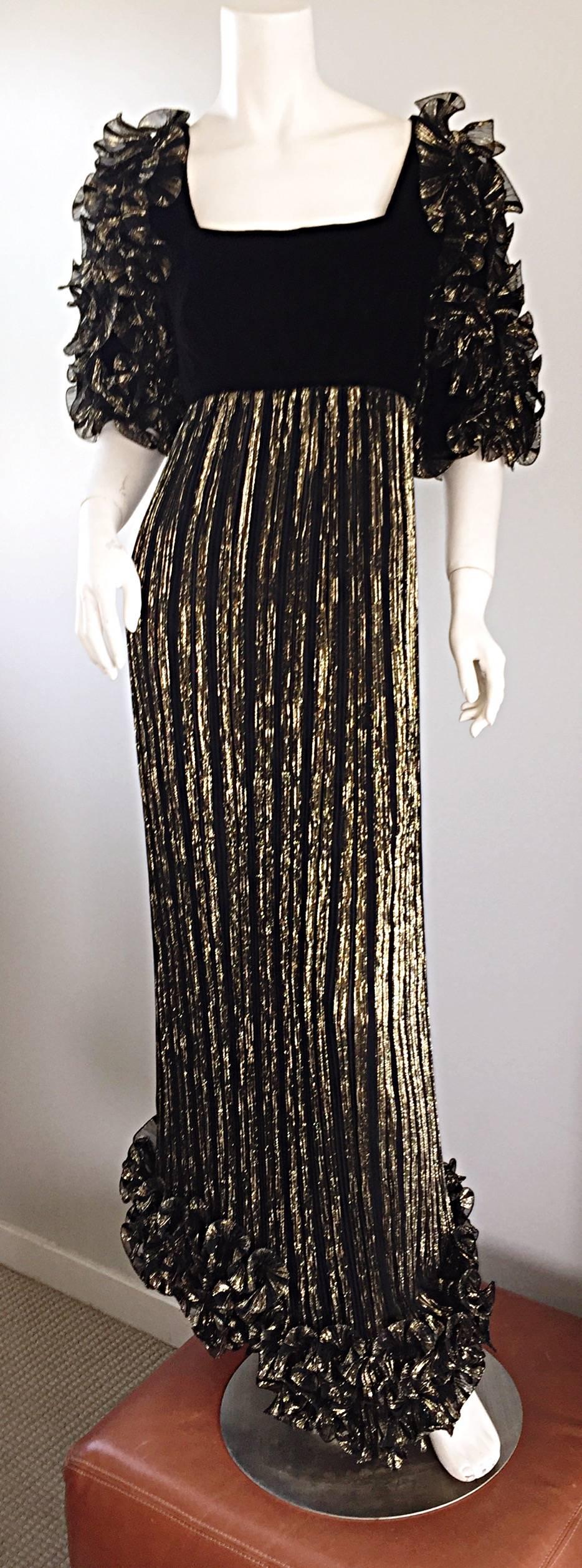 Alfred Bosand Vintage Black & Gold Plisse Pleated Ruffle Sleeve Silk Gown  For Sale 4