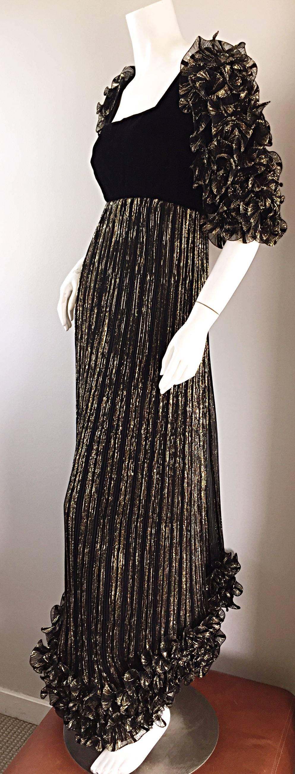 Alfred Bosand Vintage Black & Gold Plisse Pleated Ruffle Sleeve Silk Gown  For Sale 2