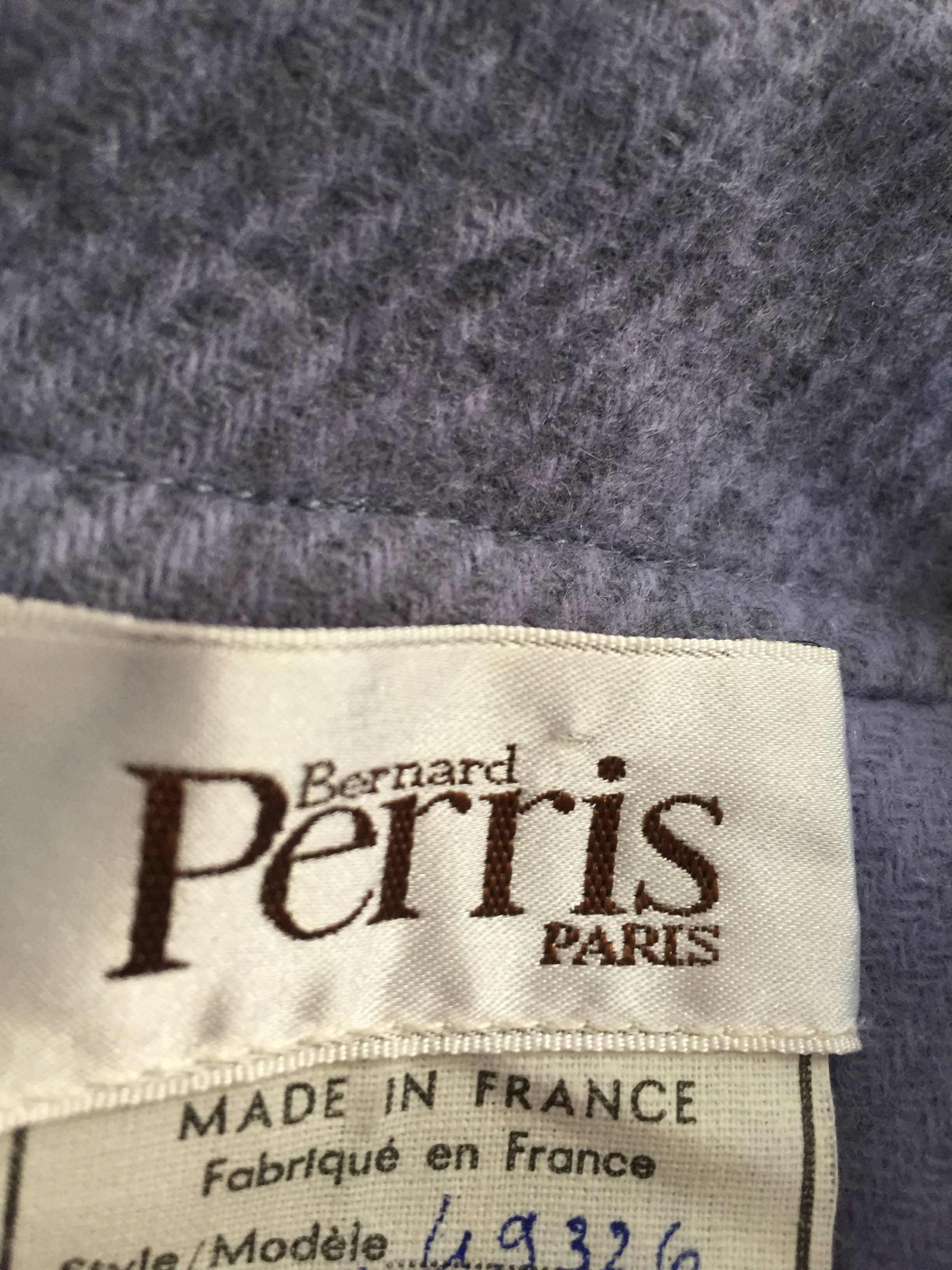 Bernard Perris Vintage Lilac Lavendar Purple Lambswool Peacoat Jacket Size 10 12 For Sale 2