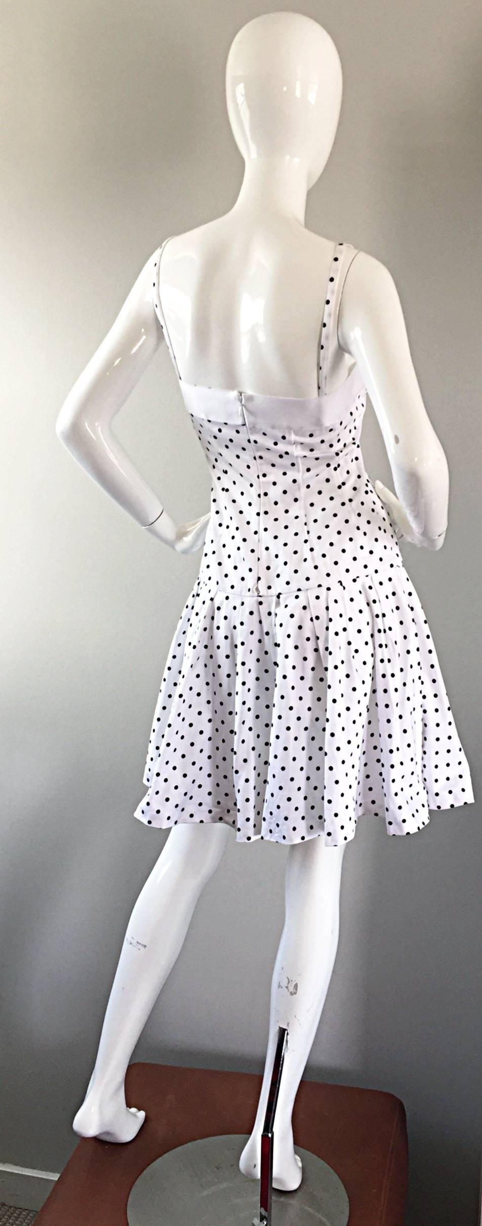 Enrico Coveri 1980s Vintage White & Black Polka Dot Cotton Fit & Flare Dress For Sale 1