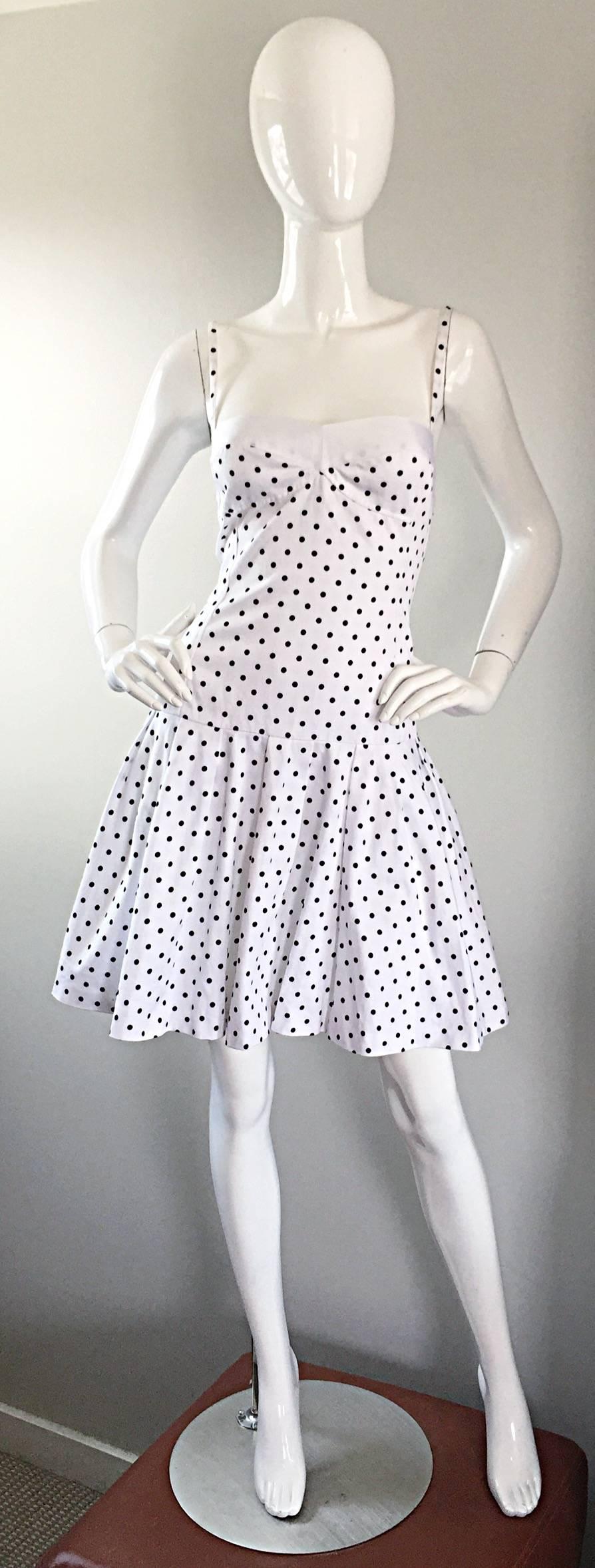 Enrico Coveri 1980s Vintage White & Black Polka Dot Cotton Fit & Flare Dress For Sale 2