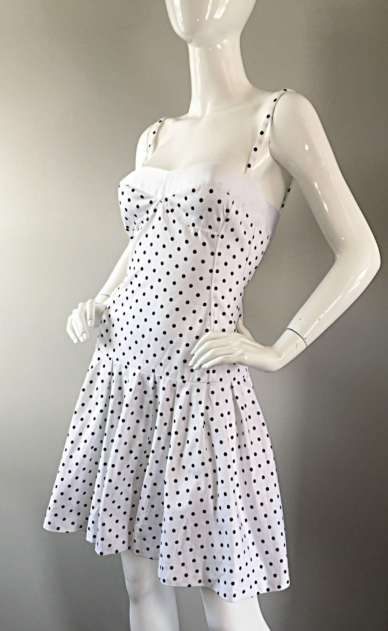 Women's Enrico Coveri 1980s Vintage White & Black Polka Dot Cotton Fit & Flare Dress For Sale
