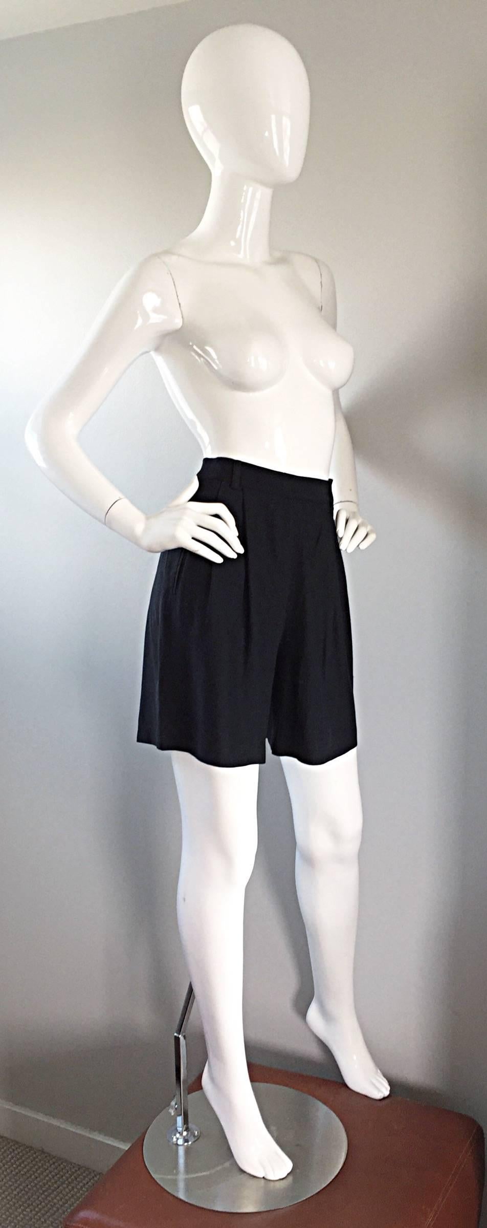 Important Tom Ford for Gucci Black Vintage High Waisted 1990s 90s Shorts  For Sale 1