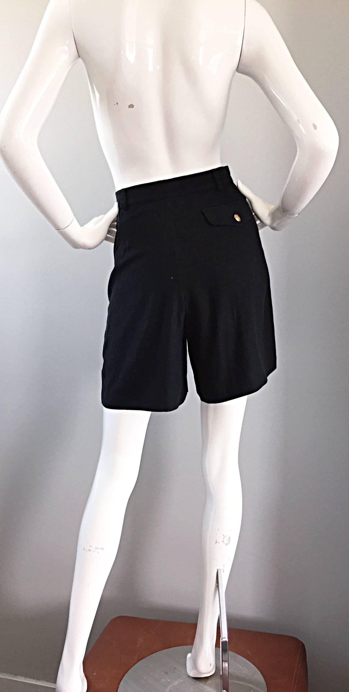 Wichtige Tom Ford für Gucci Schwarze Vintage-Shorts mit hoher Taille aus den 1990er Jahren  für Damen oder Herren im Angebot