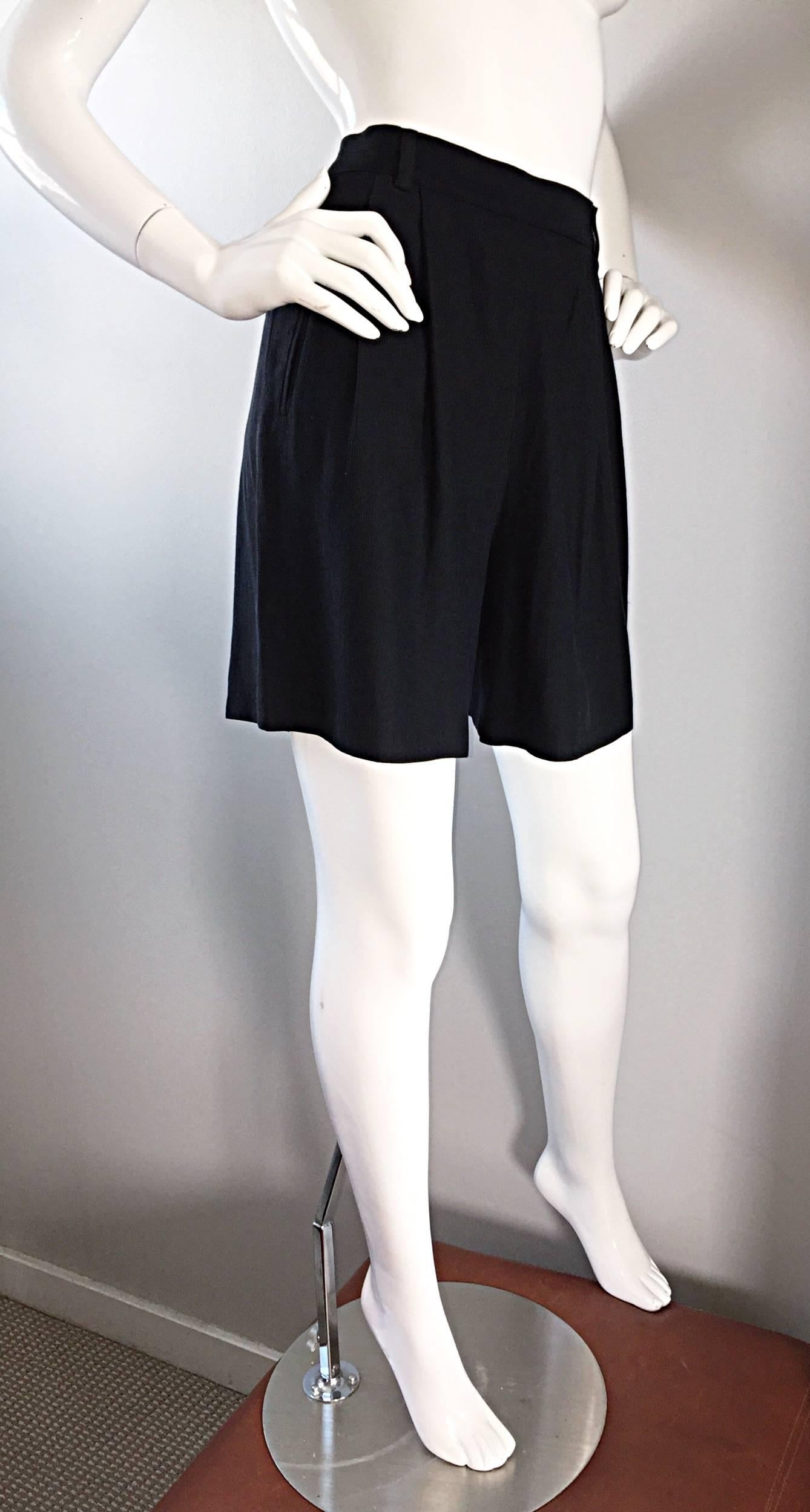 Wichtige Tom Ford für Gucci Schwarze Vintage-Shorts mit hoher Taille aus den 1990er Jahren  im Zustand „Hervorragend“ im Angebot in San Diego, CA