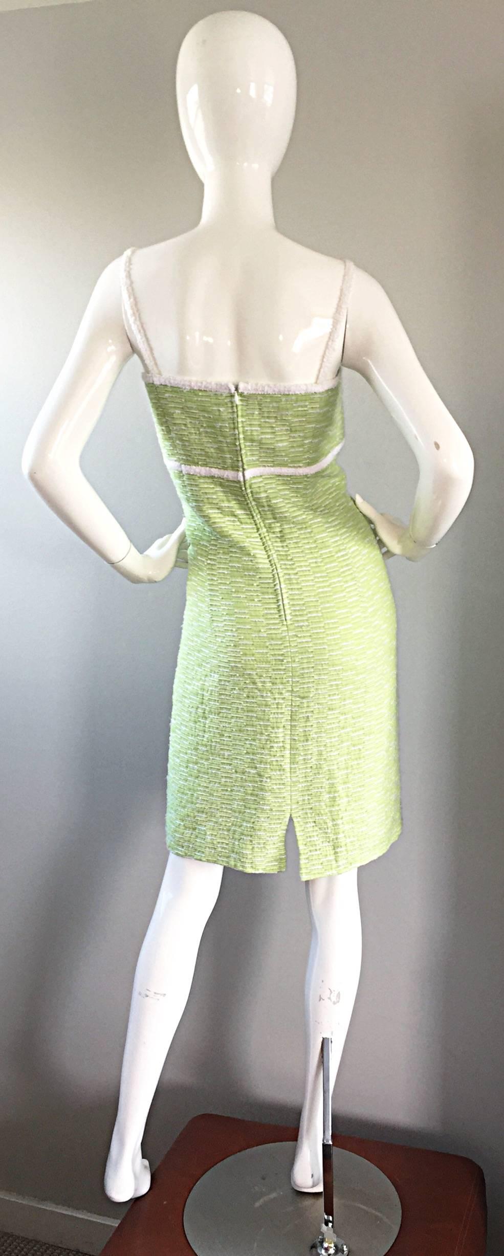 Escada Margaretha Ley - Robe en bouclette vert clair et blanc, taille 452 12 - 14, fin des années 1990 Pour femmes en vente