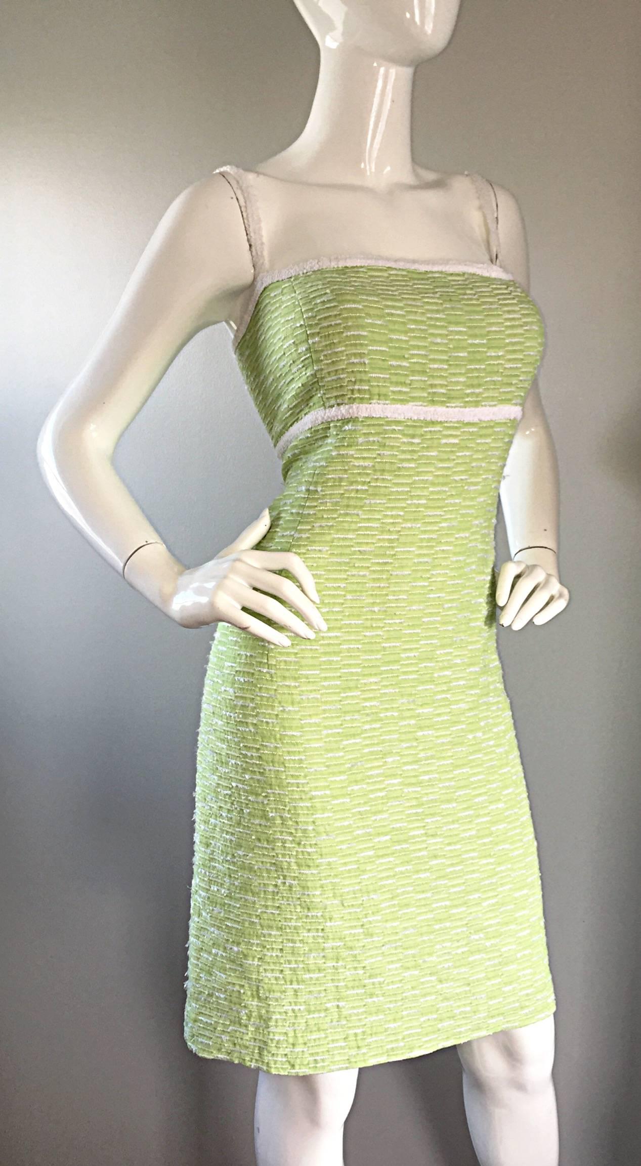 Escada Margaretha Ley Late 1990s Light Green White Boucle Size 452 12 - 14 Dress In New Condition For Sale In San Diego, CA