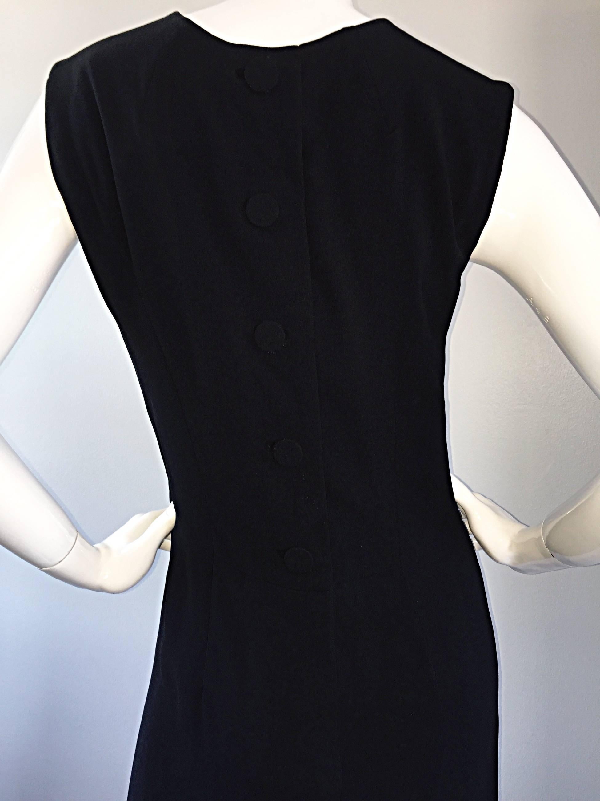 Chic 1960s Shannon Rodgers Black Crepe Sleeveless Shift Dress w/ Ribbon Trim For Sale 2