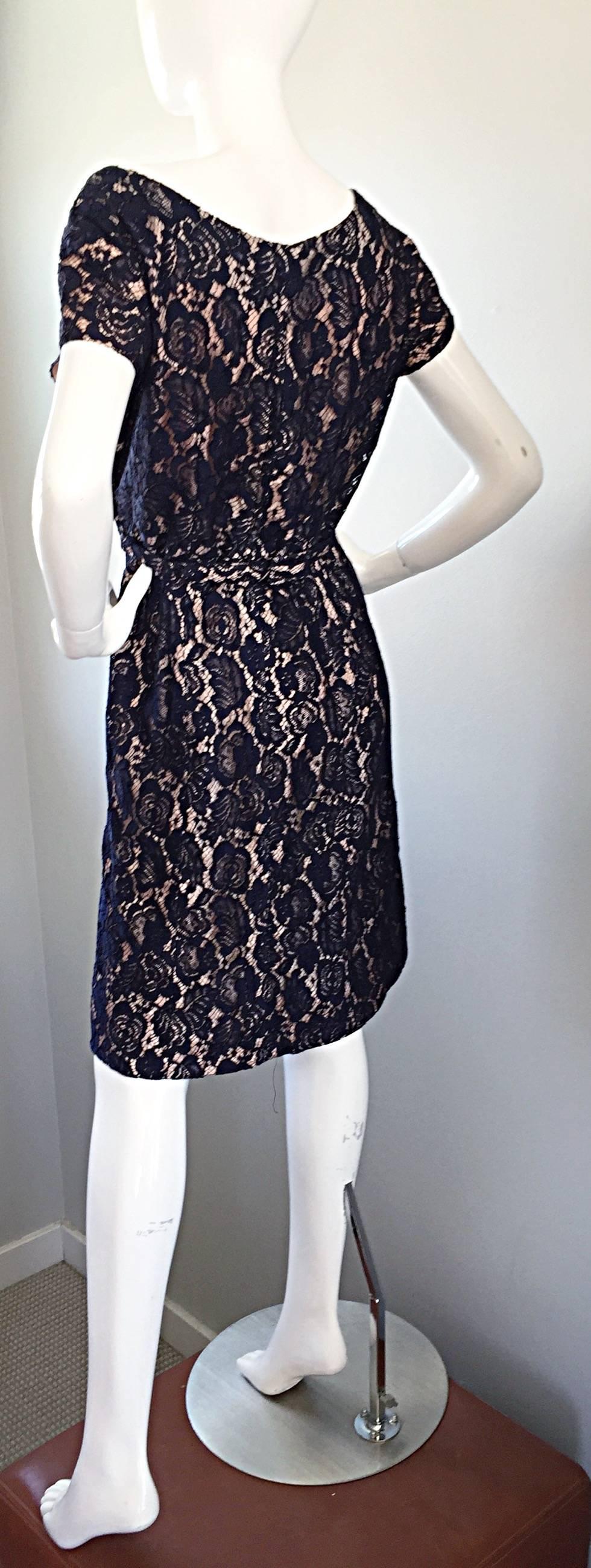 Beautiful 1950s 50s Navy Blue Lace & Nude Silk A - Line Fit & Flare Bow Dress In Excellent Condition In San Diego, CA