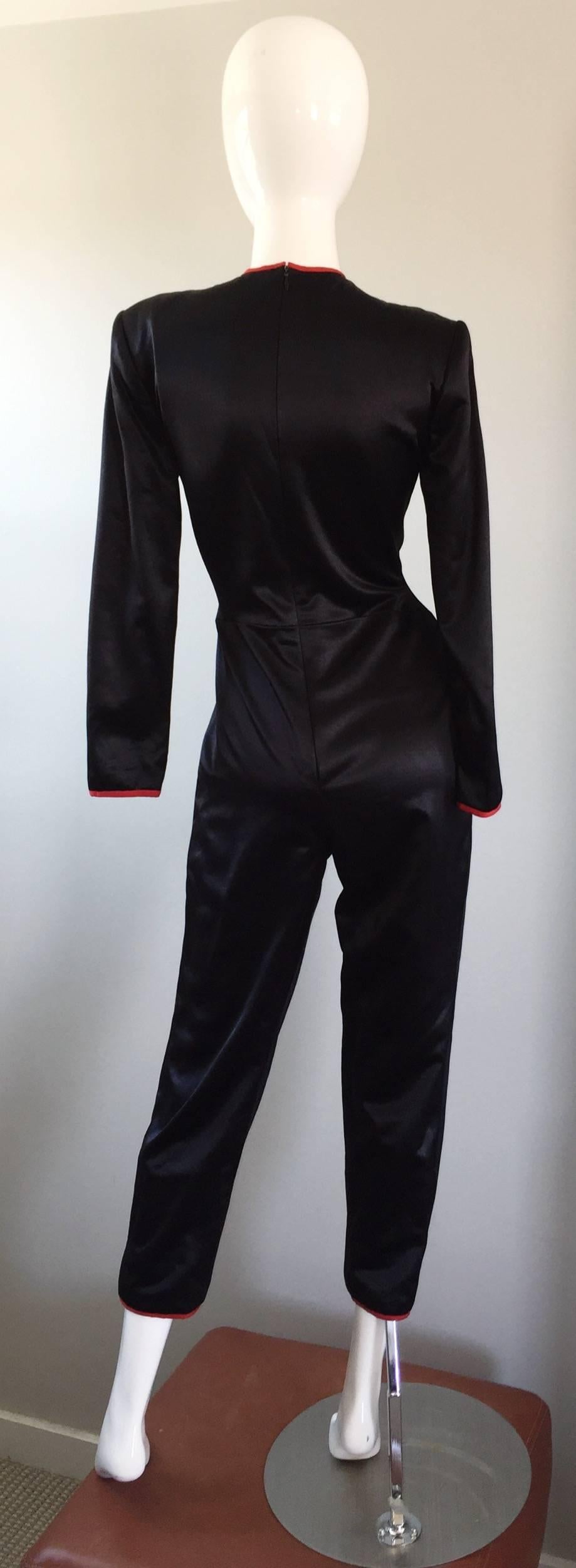 Rare Vintage Geoffrey Beene Black Silk Satin Cropped Jumpsuit / Cat Suit In Excellent Condition In San Diego, CA