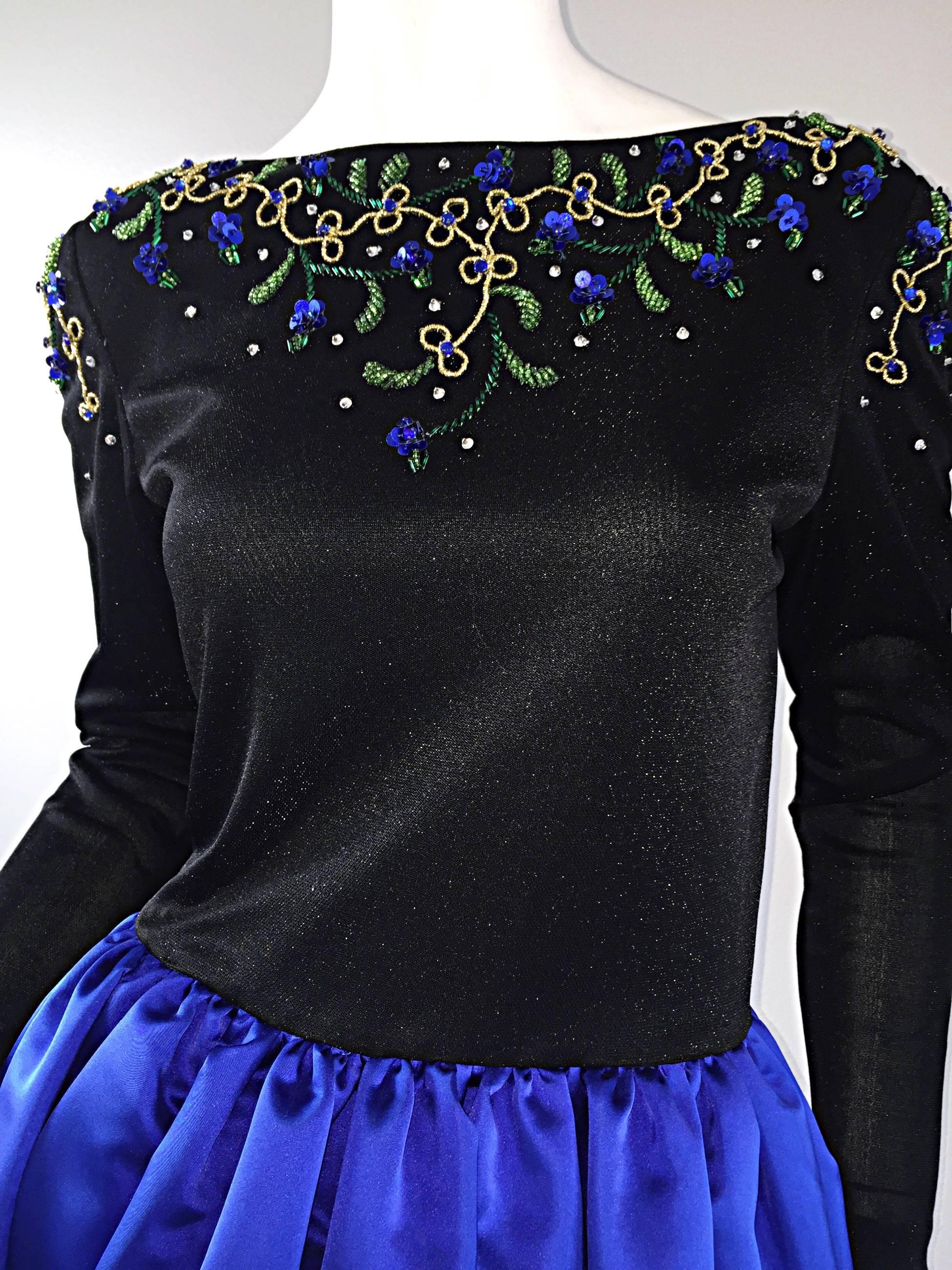 Magnifique robe de soirée vintage Victoria Royal en soie perlée bleu saphir et noir Excellent état - En vente à San Diego, CA