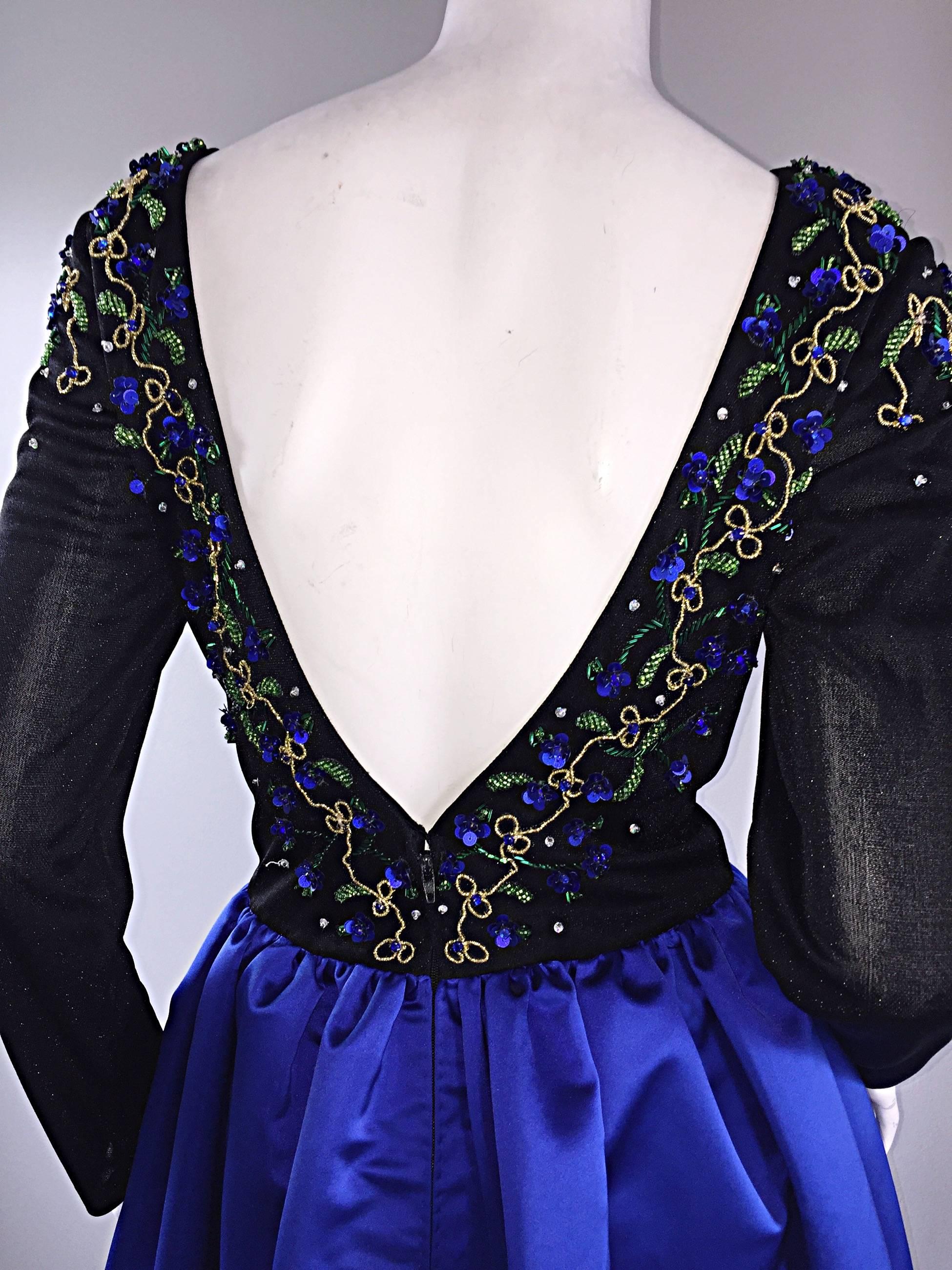 Magnifique robe de soirée vintage Victoria Royal en soie perlée bleu saphir et noir en vente 1