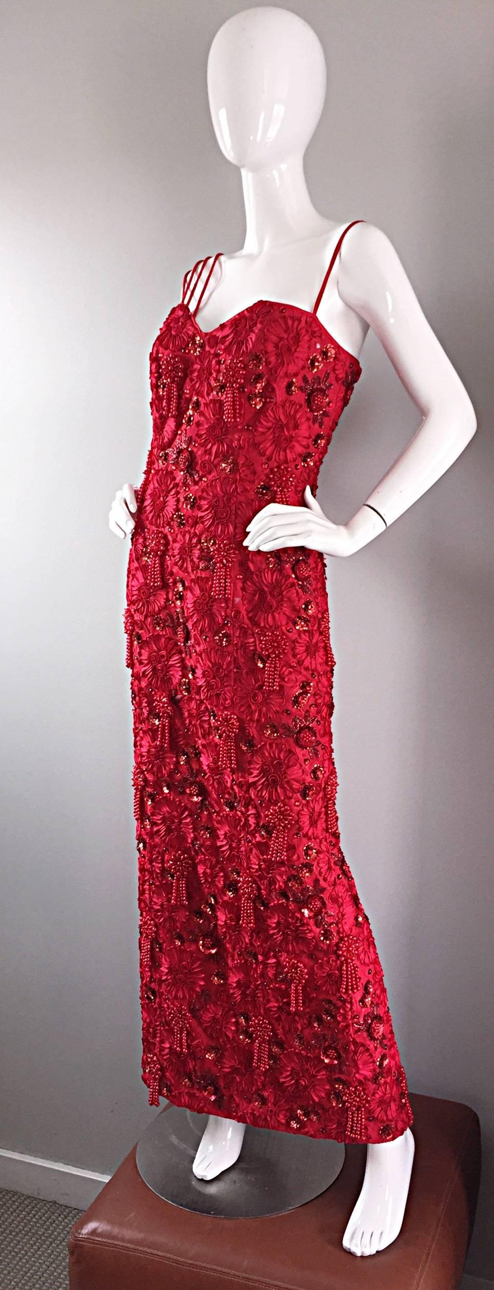 Beautiful Extra Large Size Vintage Lipstick Red Beaded + Sequin Custom Made Gown In Excellent Condition For Sale In San Diego, CA