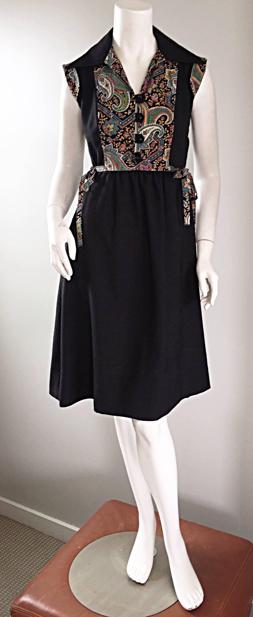 1970s Lord & Taylor Black Linen Paisley Cap Sleeve Vintage Boho A - Line Dress In Excellent Condition For Sale In San Diego, CA