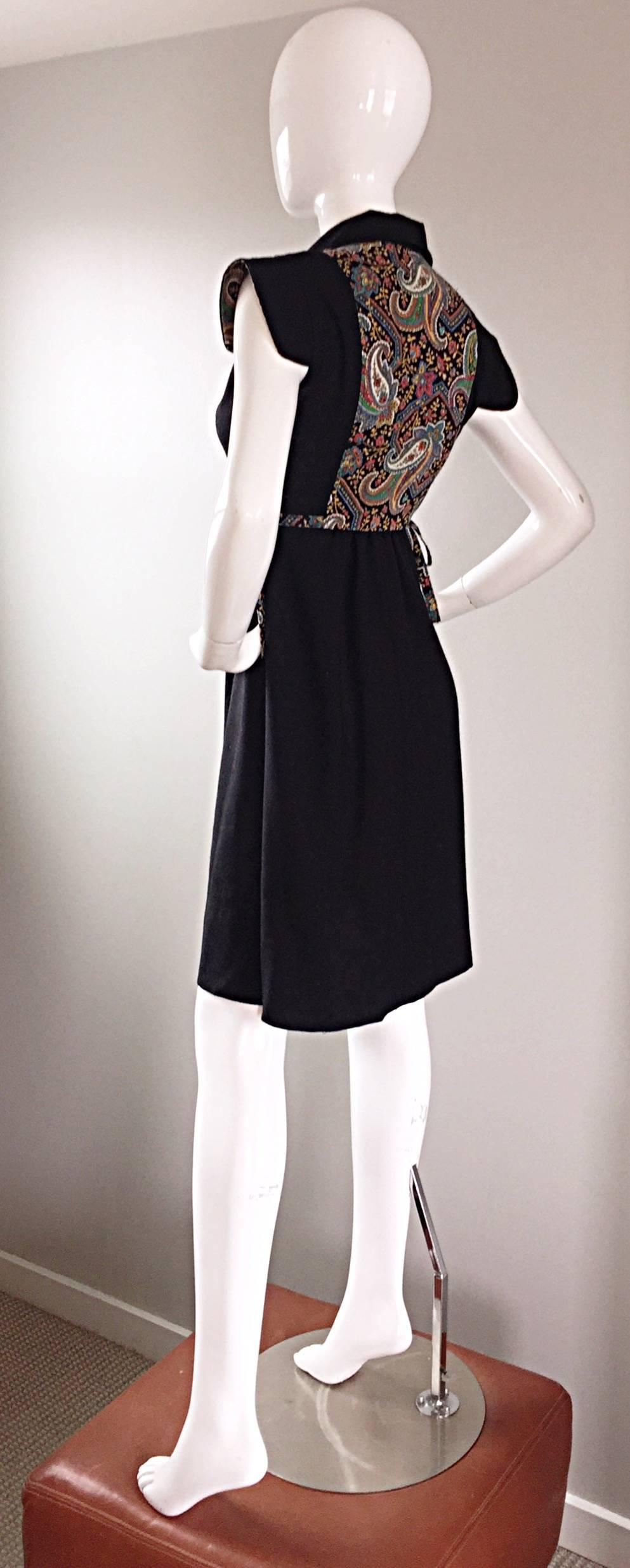 1970s Lord & Taylor Black Linen Paisley Cap Sleeve Vintage Boho A - Line Dress For Sale 1