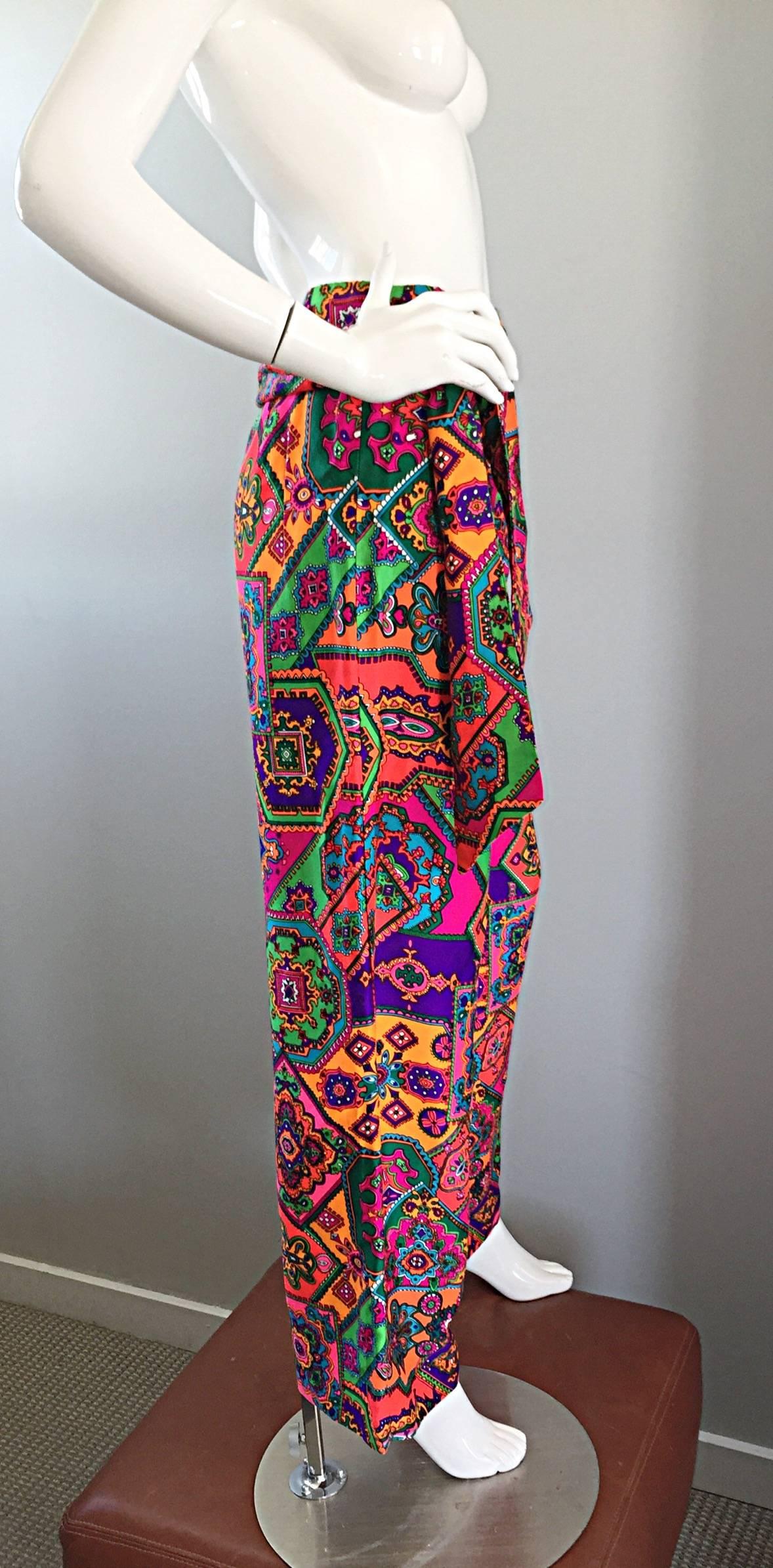 Amazing 1970s Alex Coleman Colorful Gegometric 70s Paisley Belted Wide Leg Pants In Excellent Condition For Sale In San Diego, CA