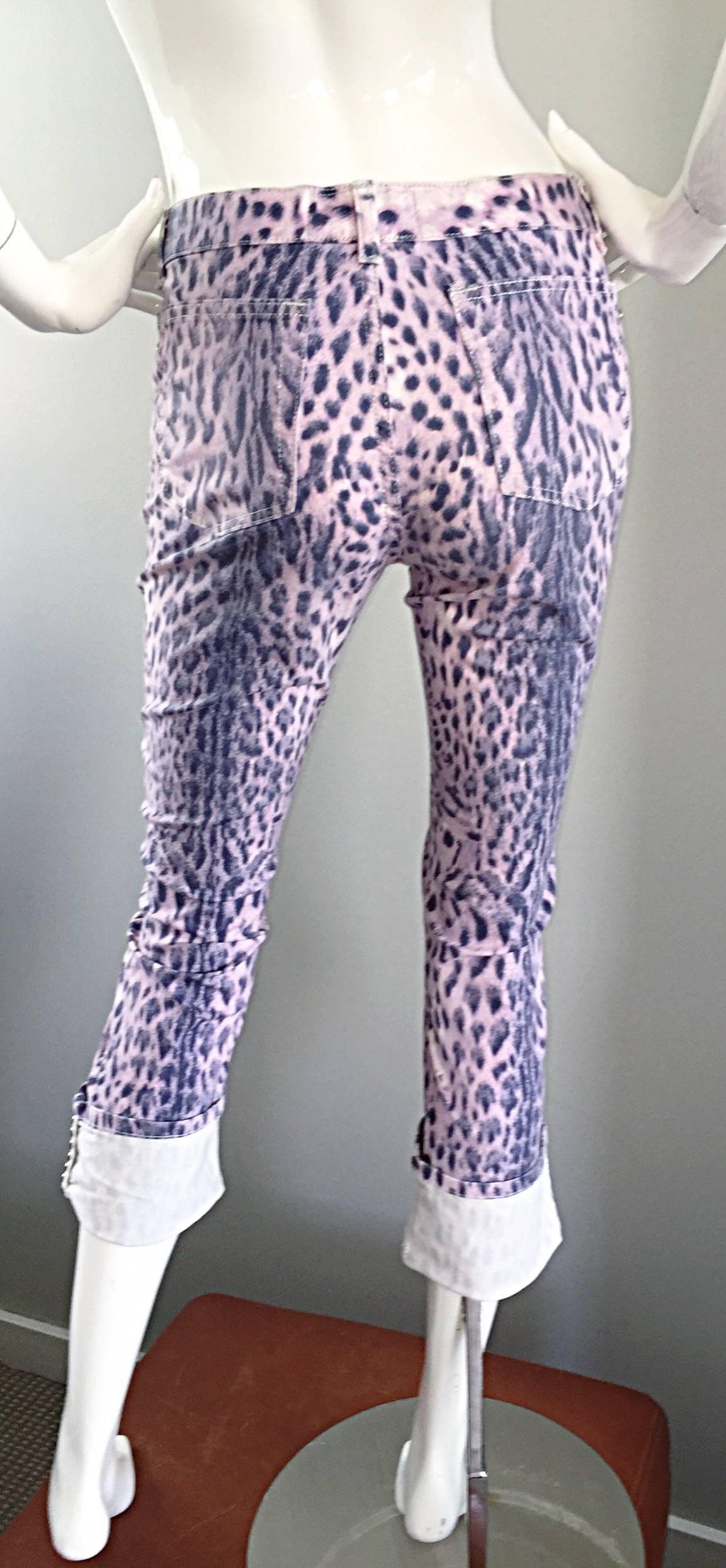 Women's Vintage Roberto Cavalli Purple Leopard Cheetah Studded Cropped Capri Pants Sz M