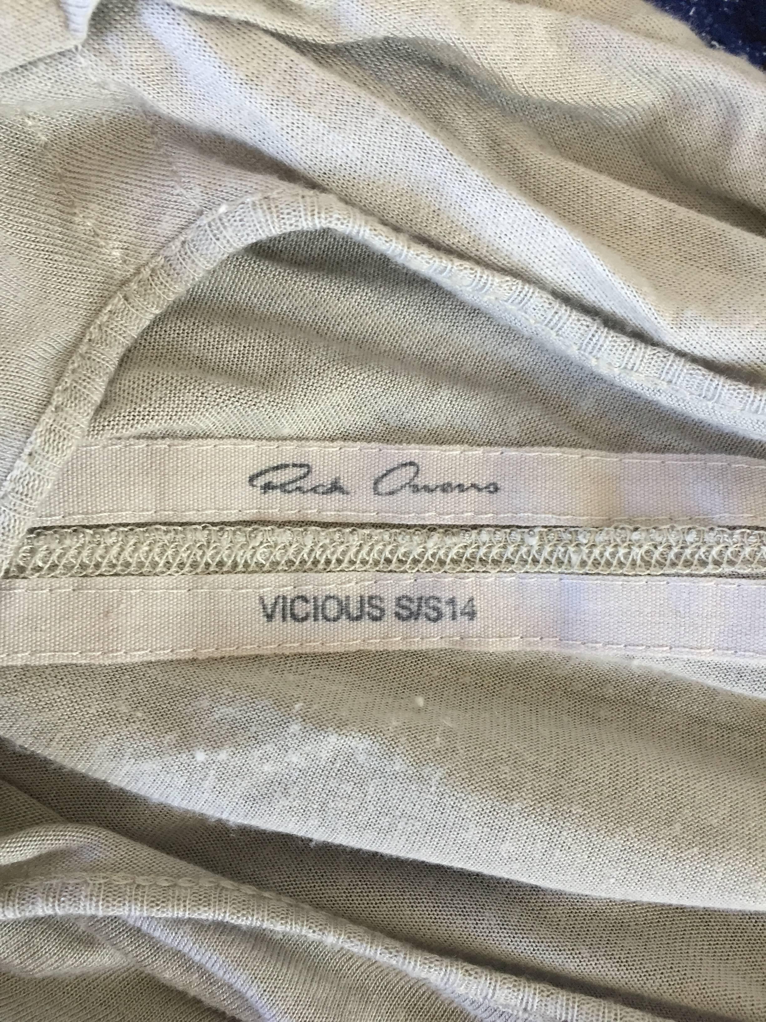 Rick Owens „“ Vicious „“ Perle SS 2014 Hellgrau Drapiertes Body Con T Shirt Kleid im Angebot 5