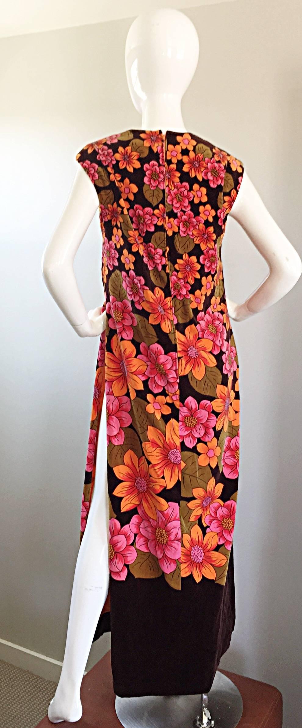 1960s Dinastía Rosa + Naranja + Marrón Terciopelo Vintage Finales de los 60 Maxi Vestido de Flores en Excelente estado para la venta en San Diego, CA