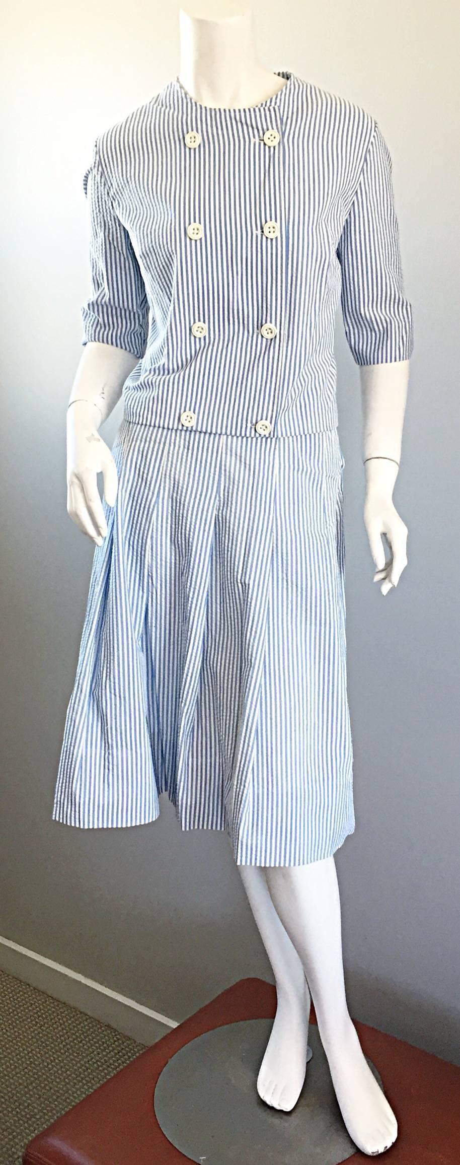 Women's 1960s Florence Walsh Vintage Seersucker Blue and White Striped Cotton 60s Suit For Sale