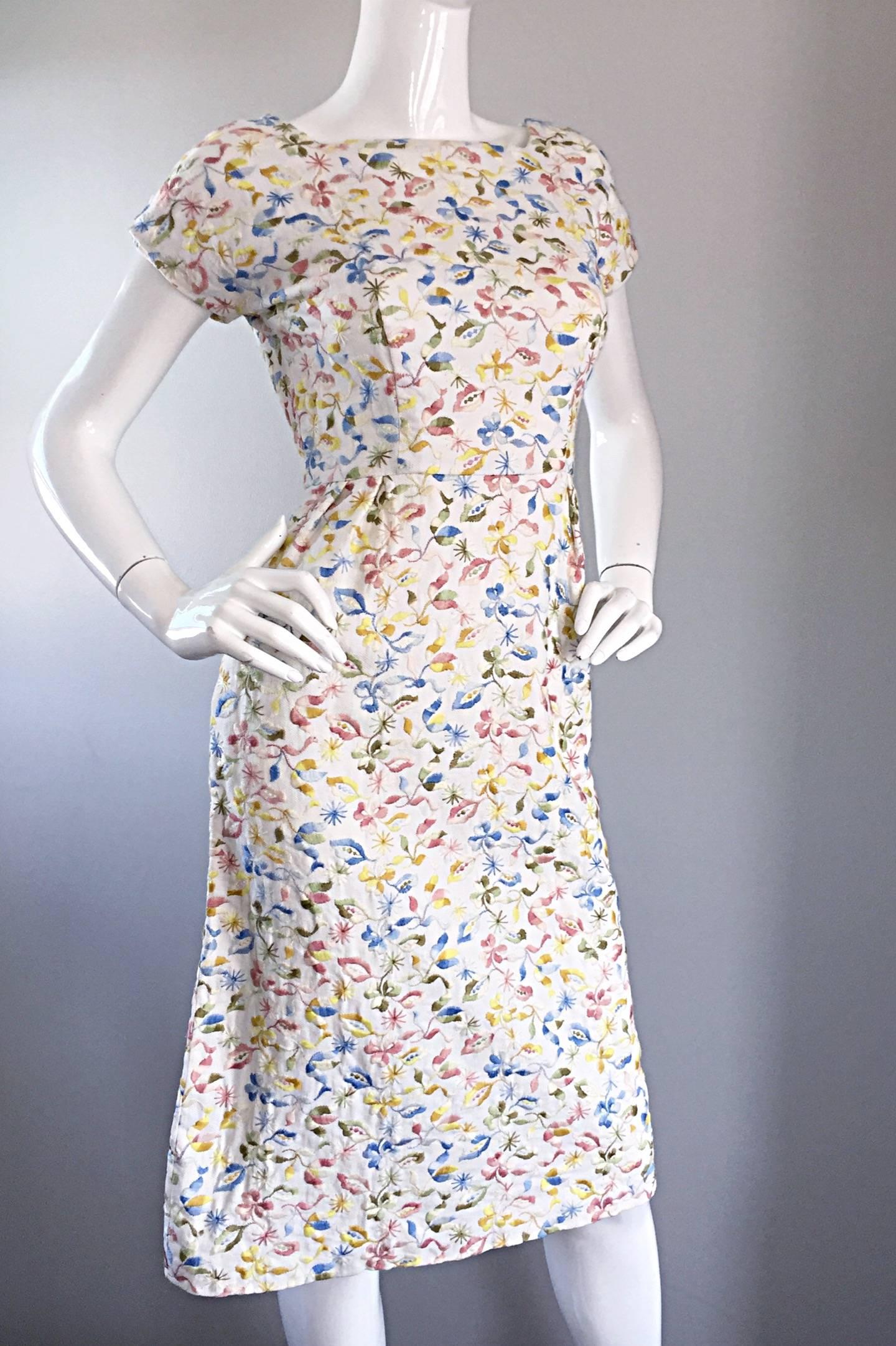 Beautiful Late 1950s 50s White Cotton Embroidered Pastel Flowers Vintage Dress 1