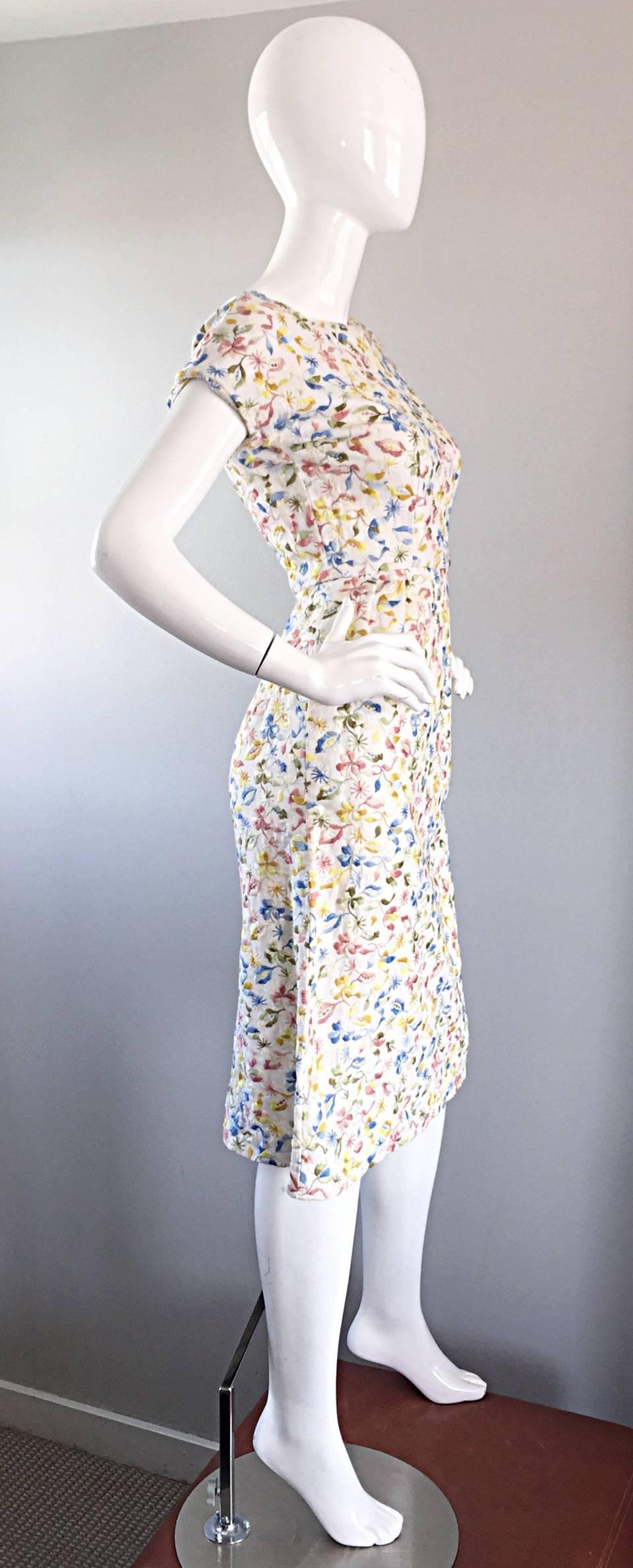 Beautiful Late 1950s 50s White Cotton Embroidered Pastel Flowers Vintage Dress 2