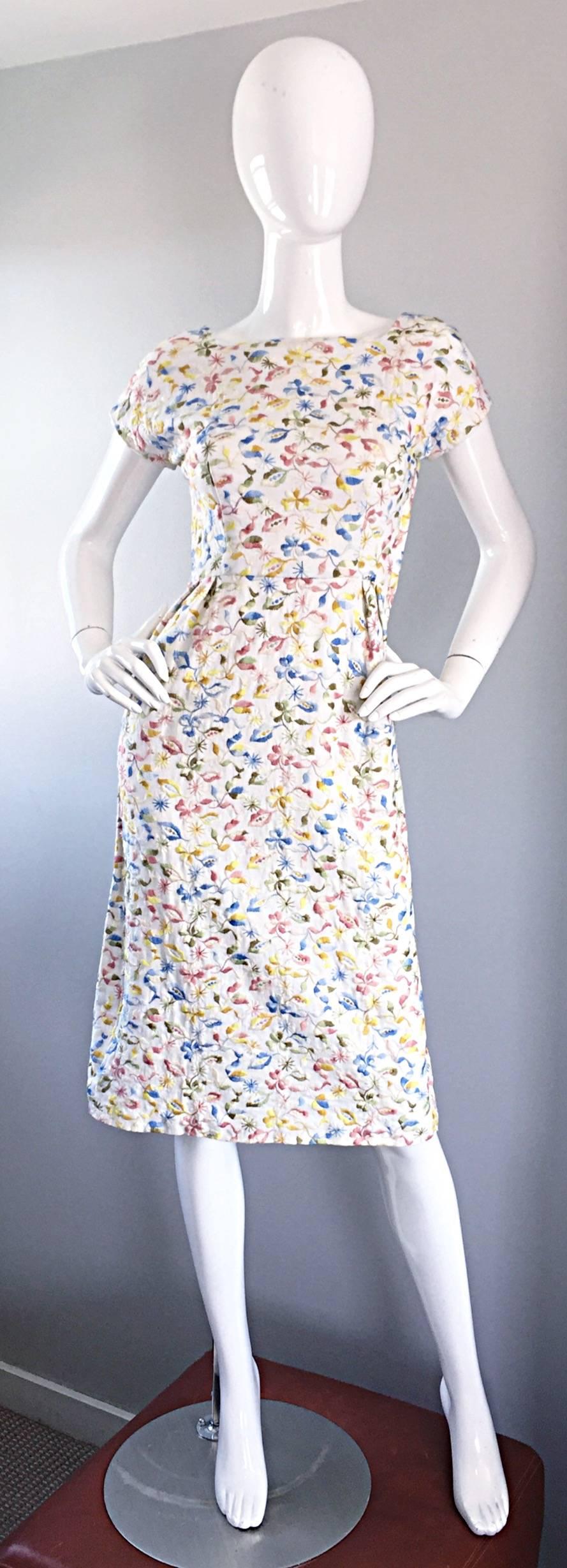 Beautiful Late 1950s 50s White Cotton Embroidered Pastel Flowers Vintage Dress 4