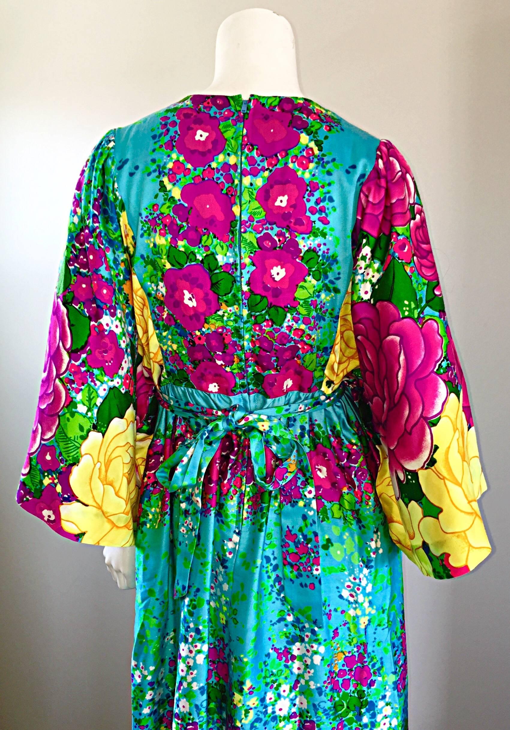 Black VINTAGE Evelyn Margolis Hilo Hattie 1970s Colorful 70s Kimono Caftan Maxi Dress For Sale