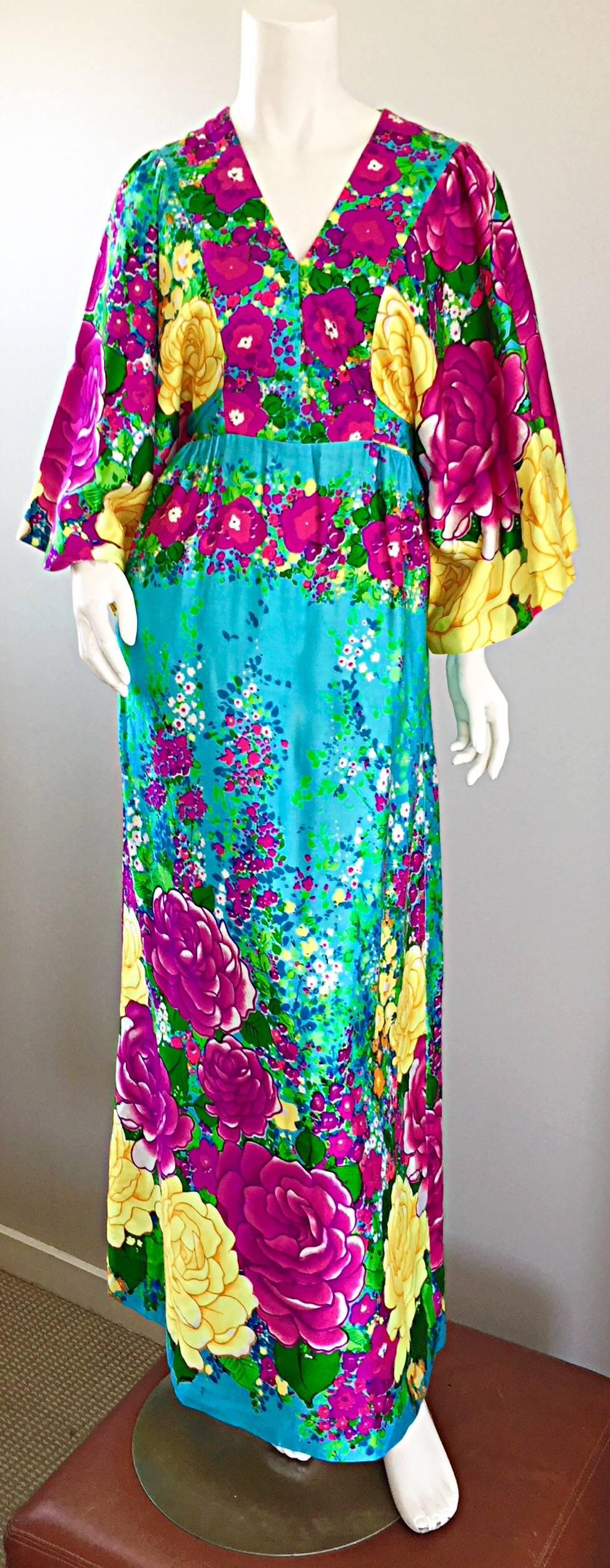 VINTAGE Evelyn Margolis Hilo Hattie 1970s Colorful 70s Kimono Caftan Maxi Dress For Sale 1