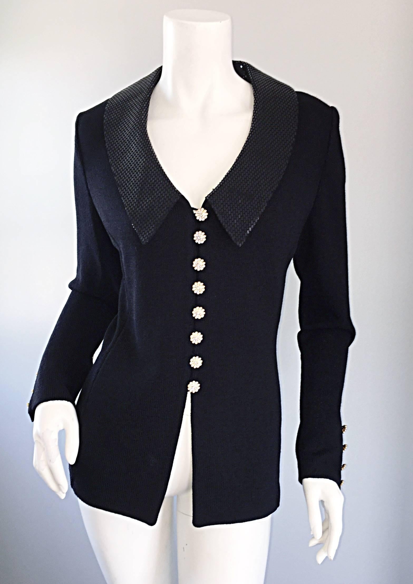 Beautiful vintage ST. JOHN EVENING by MARIE GRAY black santana knit long sleeve blazer jacket, with removable sequined collar! Features functional rhinestone buttons up the bodice, and four matching rhinestone buttons up each sleeve cuff. Collar can