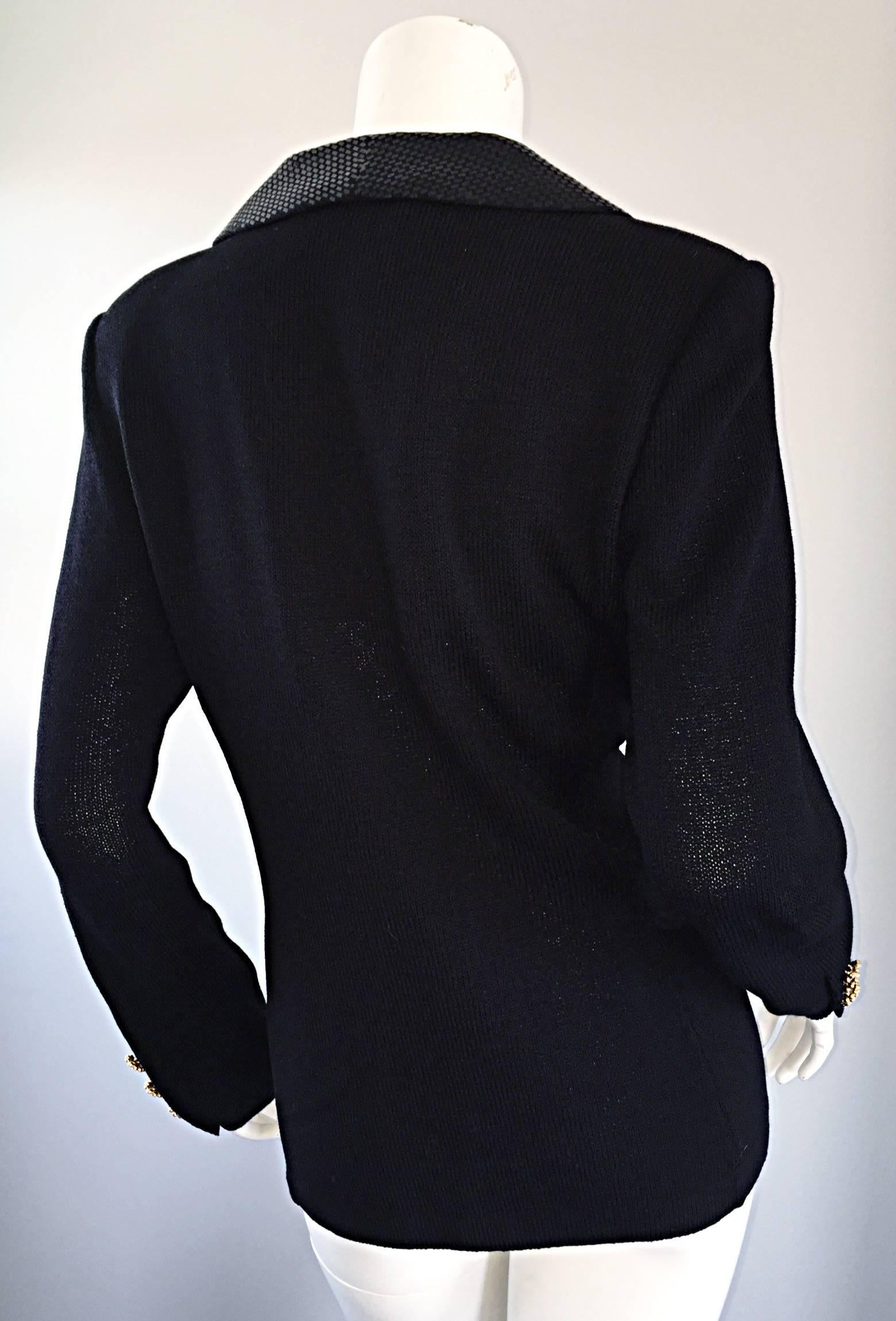 VINTAGE St John Black Evening Knit Sweater Jacket Cardigan w/ Removable Collar 6 In Excellent Condition In San Diego, CA