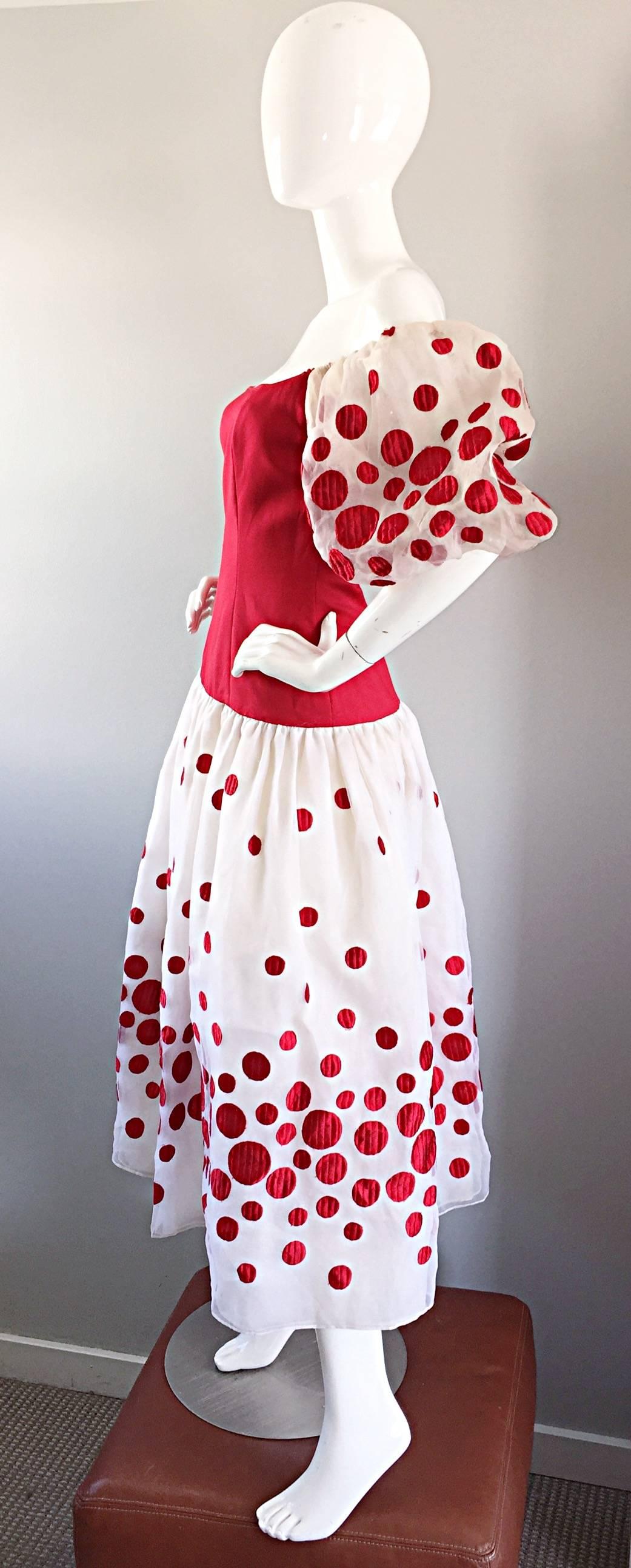 Women's Victor Costa Vintage Red and White Polka Dot Balloon Sleeve Chiffon Dress Size 6 For Sale