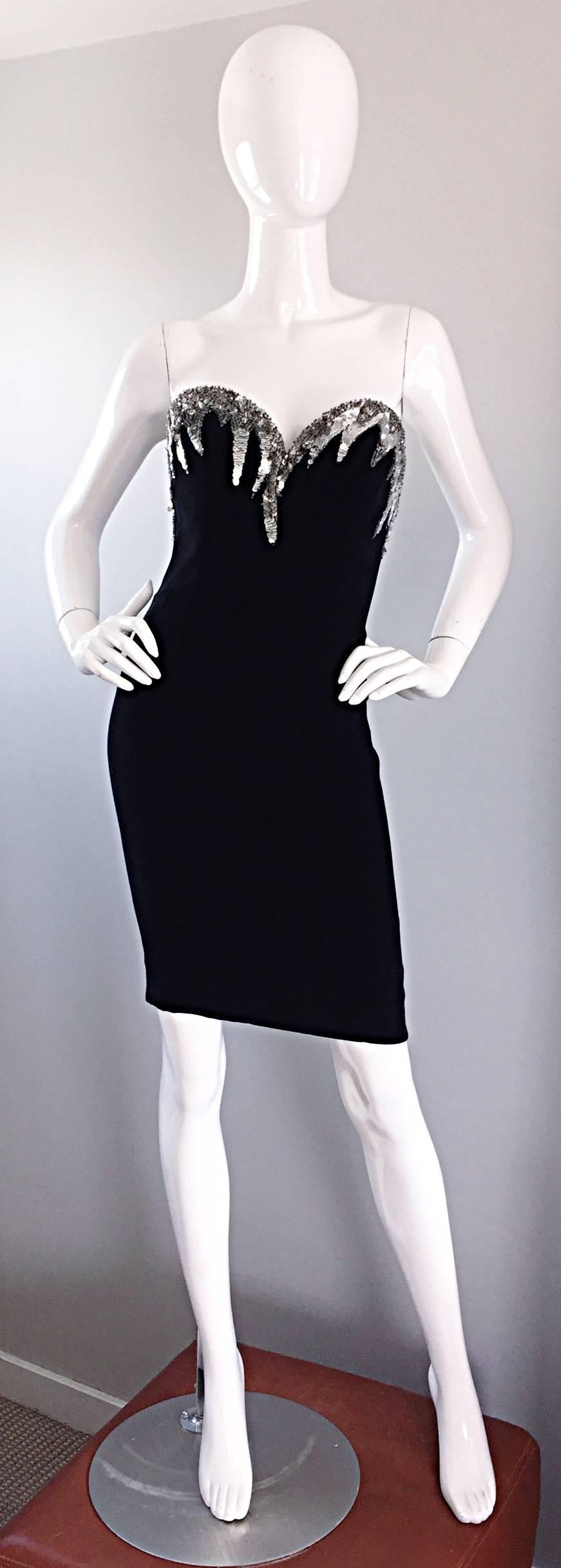 Bob Mackie Size 4 Vintage Black and Silver Sequin Bodycon Strapless Mini Dress For Sale 2