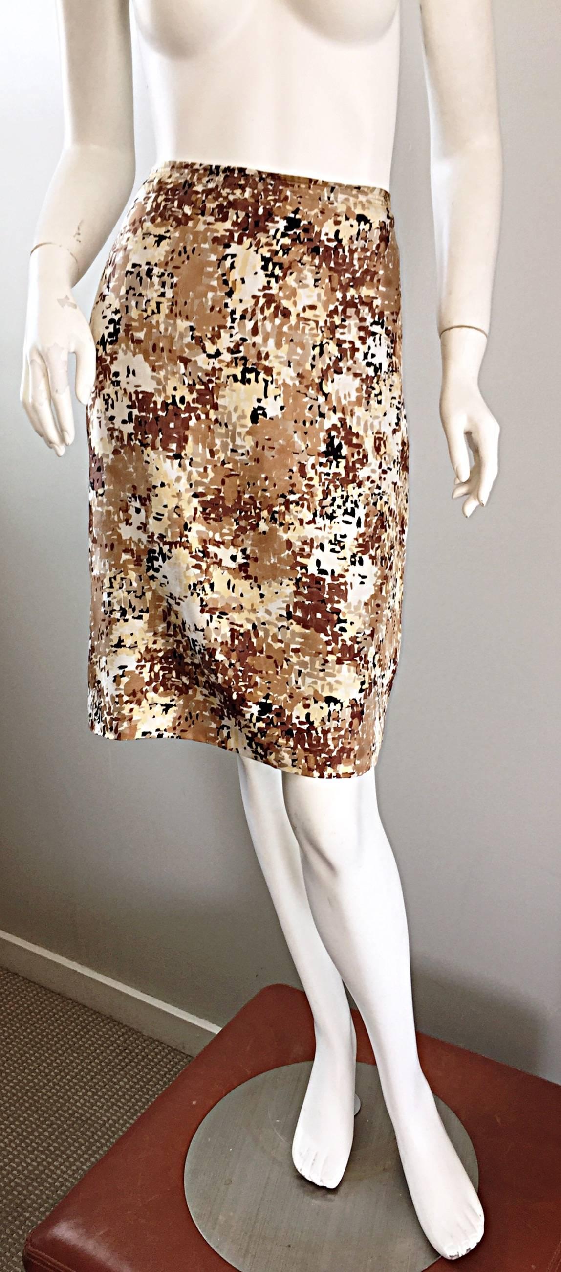 Flattering PRADA Runway Fall Winter 2001 (one of the most celebrated collections from Prada in the fashion house's history!) silk high waisted pencil skirt! Features a 'splatter paint' print in brown, tan, black and ivory print throughout. Hidden