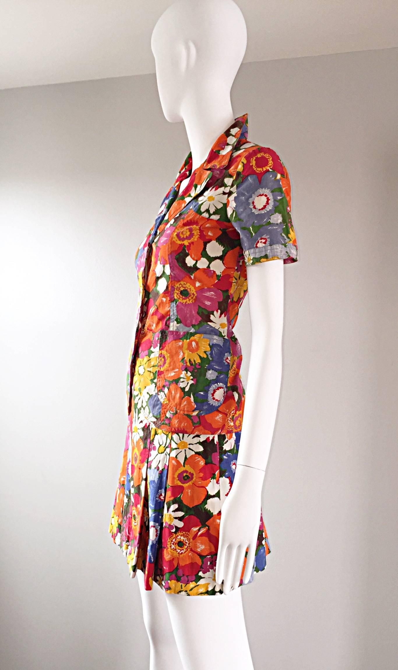 Women's 1960s Zibaut French Mod Colorful Flower Cotton Blouse & Skirt Vintage Dress Set For Sale