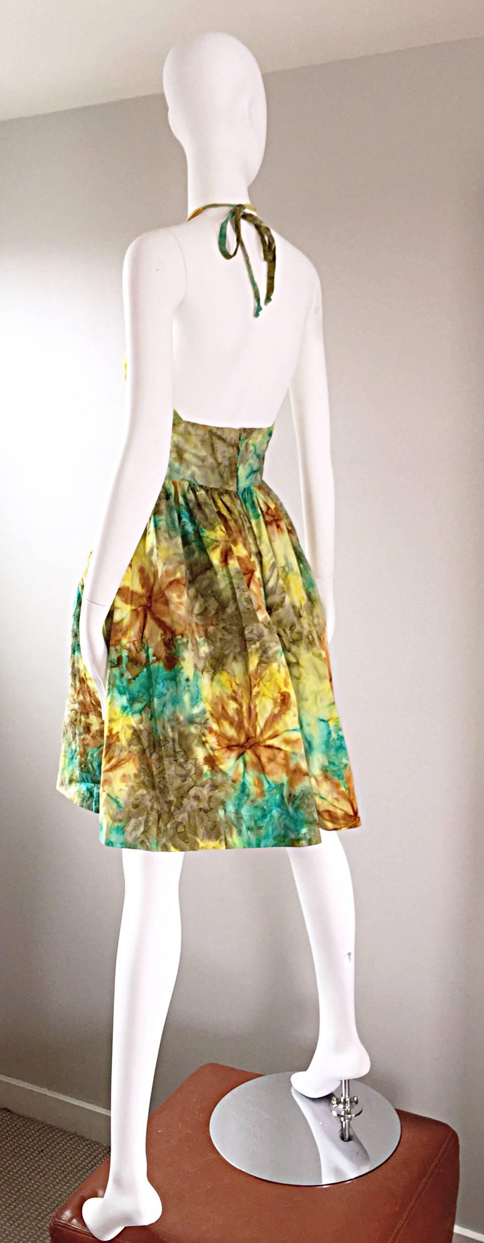1950s Vintage Tie Dye Blue Yellow Brown Gray Fit n' Flare 50s Halter Dress In Excellent Condition In San Diego, CA