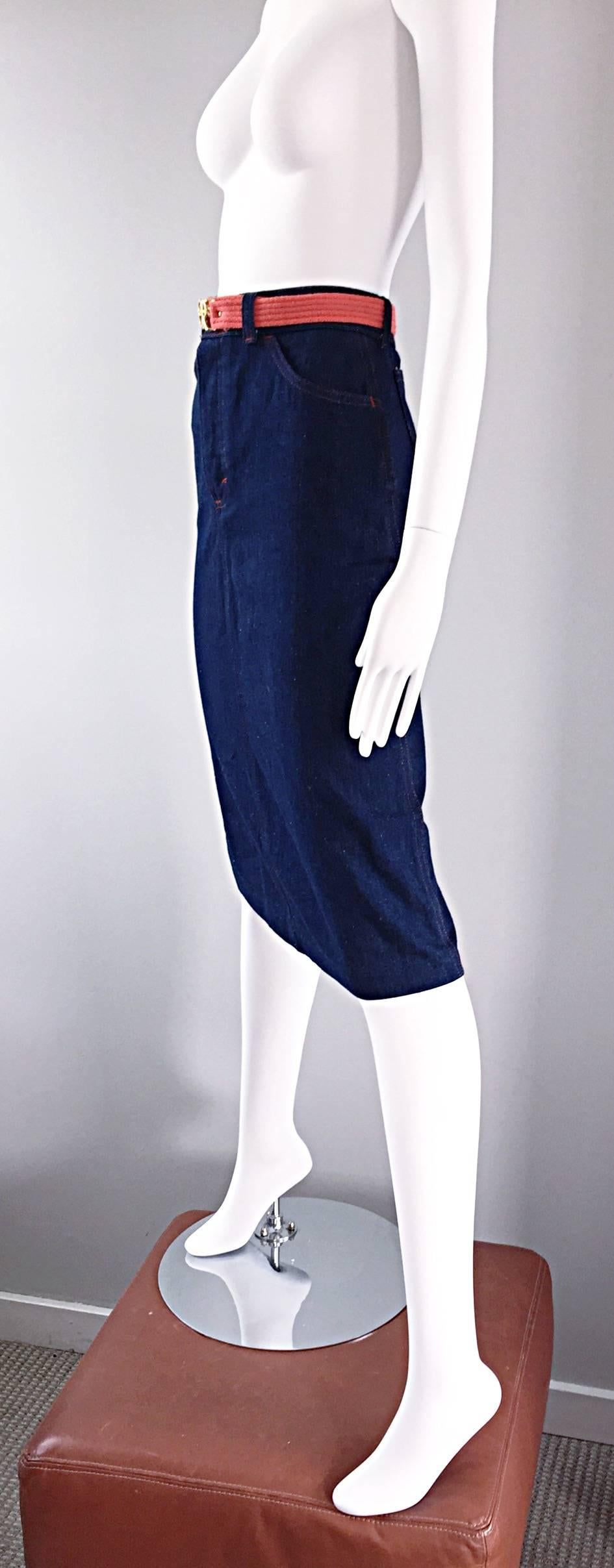 1970s Oscar de la Renta Deadstock Blue Jean Belted Vintage Denim Pencil Skirt In New Condition For Sale In San Diego, CA