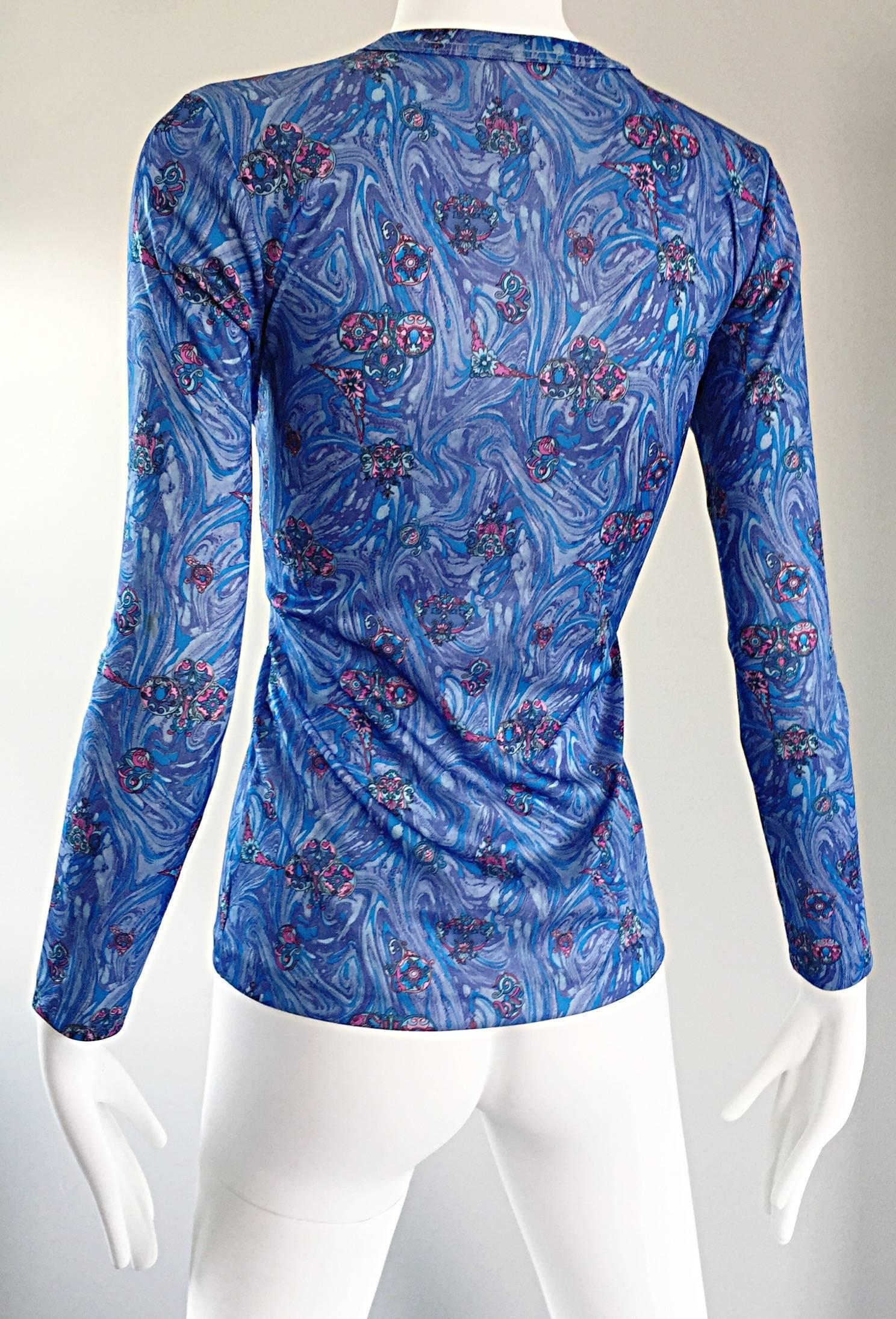 1970s Givenchy Vintage Fitted Jersey Blue Watercolor Swirls Blouse Top In Excellent Condition For Sale In San Diego, CA
