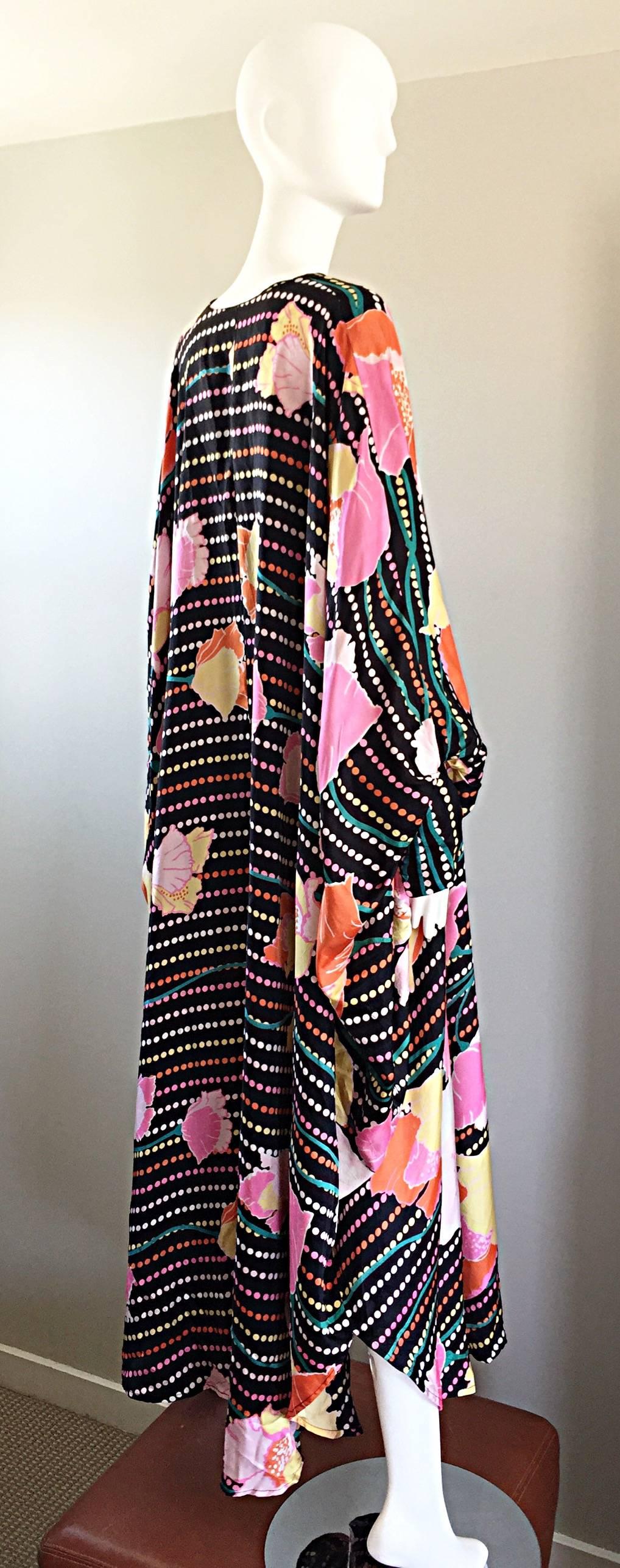 Amazing Vintage Lois Myers 1970s 70s Polka Dots and Flowers Caftan Maxi Dress 2
