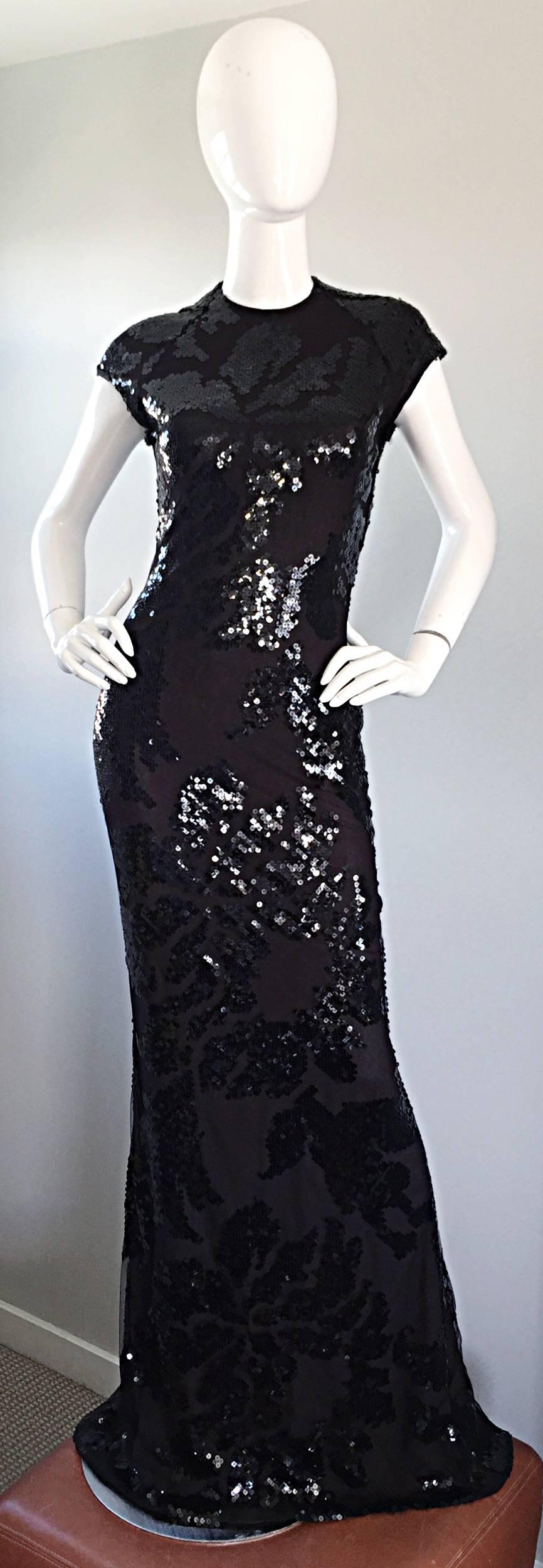 Halston NWT $12k Vintage Size 6 Open Back Black Silk Sequin Gown Dress For Sale 3