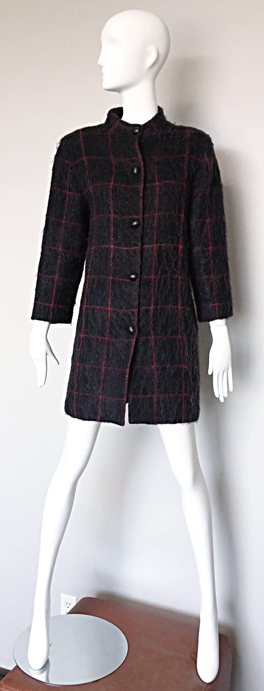 Vintage Geoffrey Beene Beene Bag Grey + Red Plaid Mohair Wool Swing Jacket Coat For Sale 1
