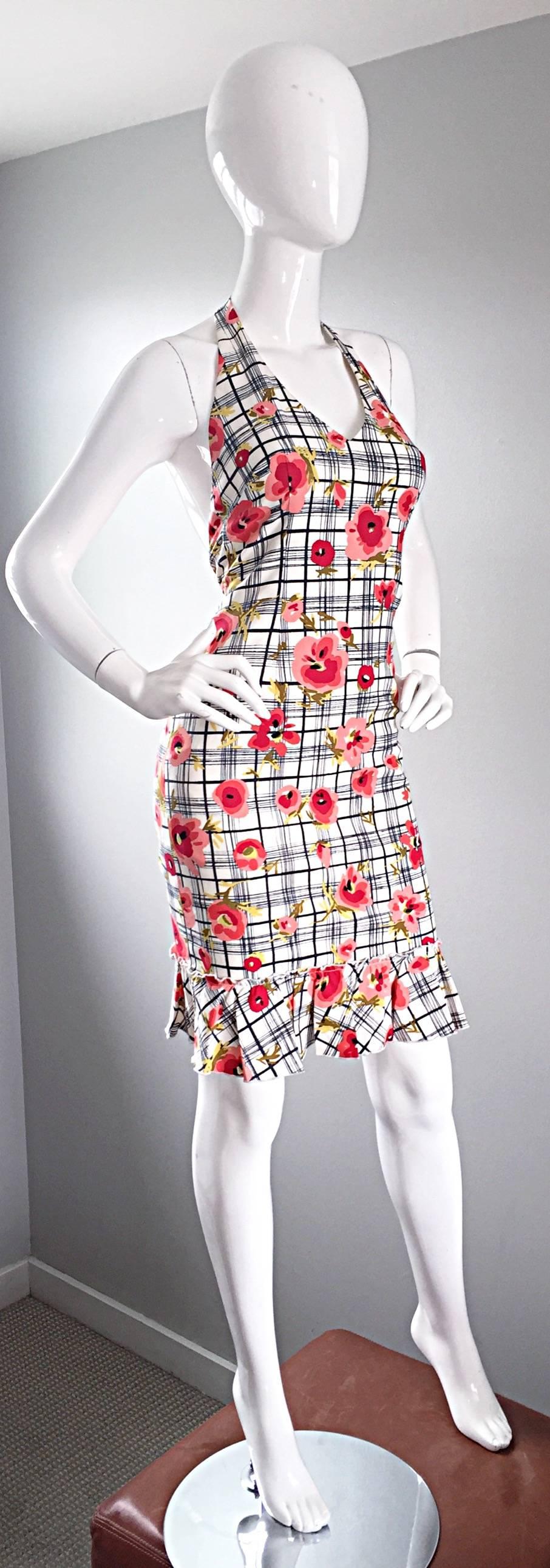 Women's Vintage Moschino Cheap & Chic Size 4 1990s 3 D Plaid Flowers 90s Bodycon Dress  For Sale