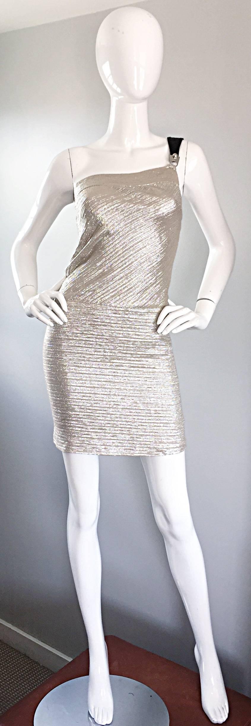 Sexy 90s BARBARA BUI silver and gold one shoulder Bodycon jacquered mini dress! Features a textured silk and rayon blend of silver and gold---not sure what color to jewelery to wear? Wear with silver or gold!!! Features a smattering bodcon fit with