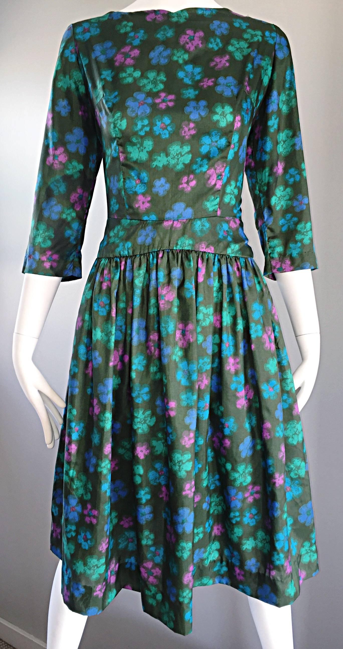 Carole King Vintage 1950s Green Watercolor Floral Silk 3/4 Sleeves 50s Dress  en vente 1