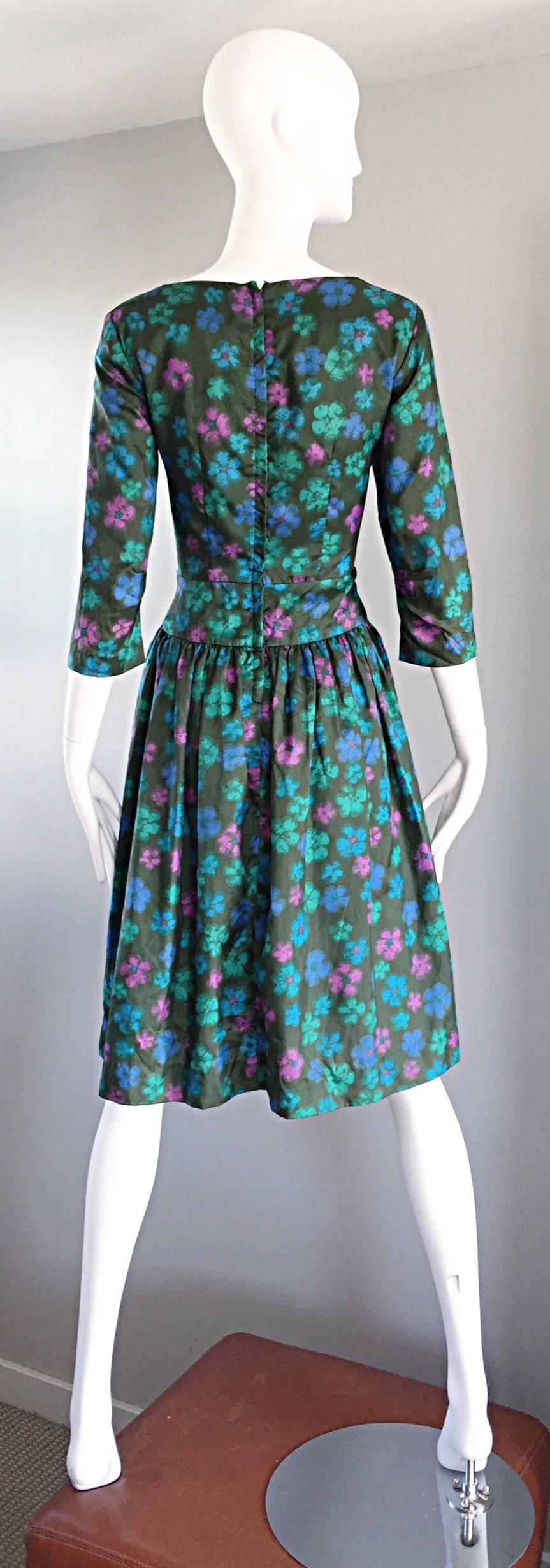 Carole King Vintage 1950s Green Watercolor Floral Silk 3/4 Sleeves 50s Dress  en vente 3