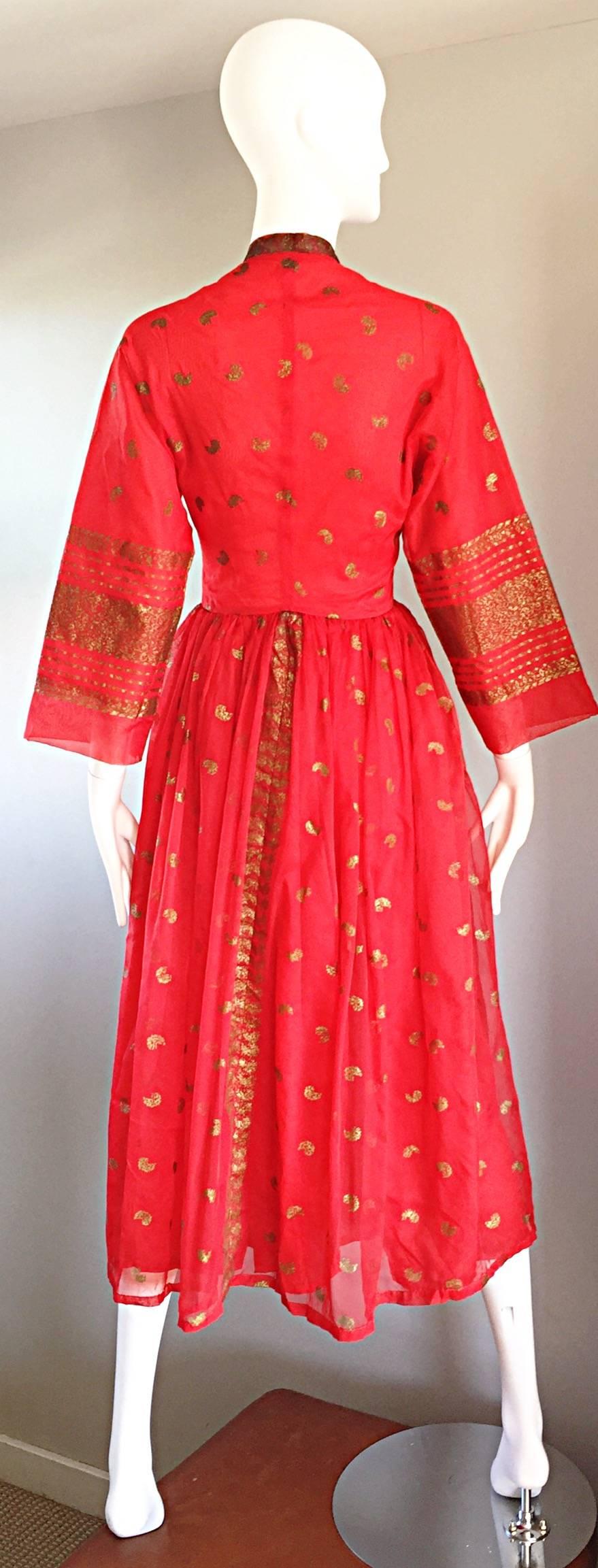 Vintage Maxan 1950s Rot und Gold Hand gemalt Seide Kimono Stil 50s Wrap Dress Damen