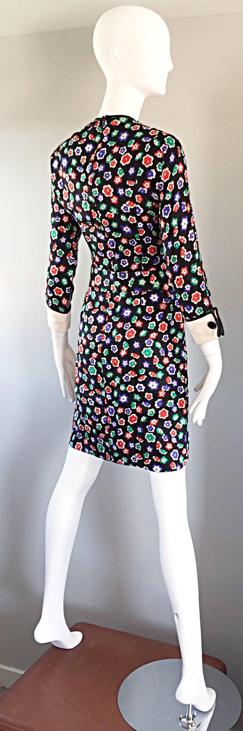 Chic Vintage Geoffrey Beene 1990s 90s Long Sleeve Silk Belted Flower Dress  In Excellent Condition In San Diego, CA