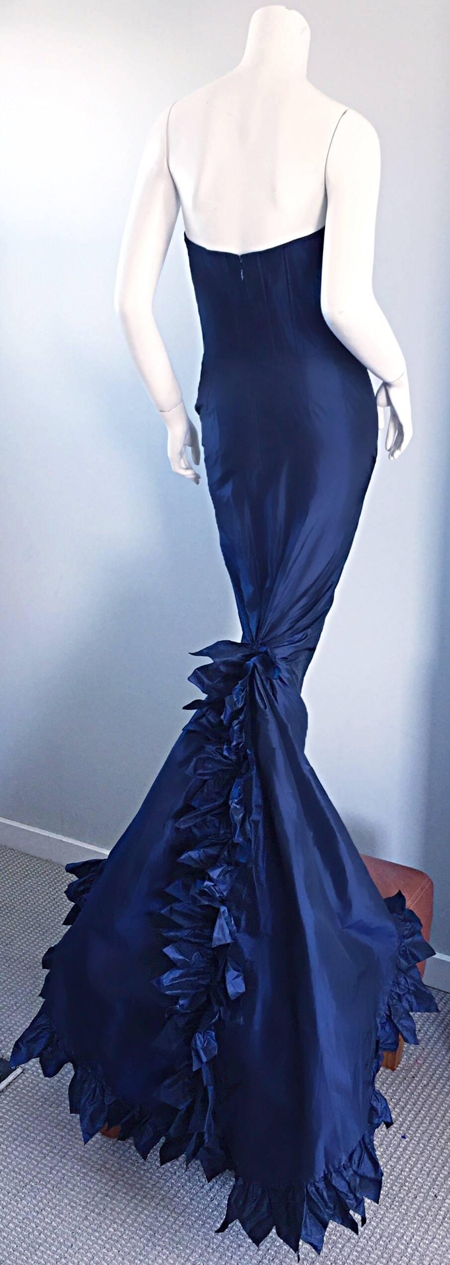 Absolutely breathtaking vintage OSCAR DE LA RENTA navy blue silk taffeta mermaid evening dress, with incredible Avant Garde origami train! Boned strapless bodice, with an intricate attached couture quality mermaid skirt. Flared train with origami